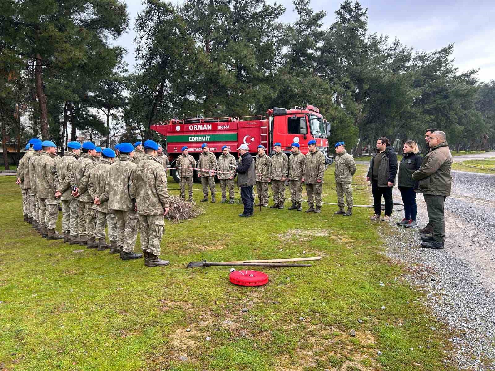 Komandolara orman yangınlarıyla mücadele eğitimi verildi