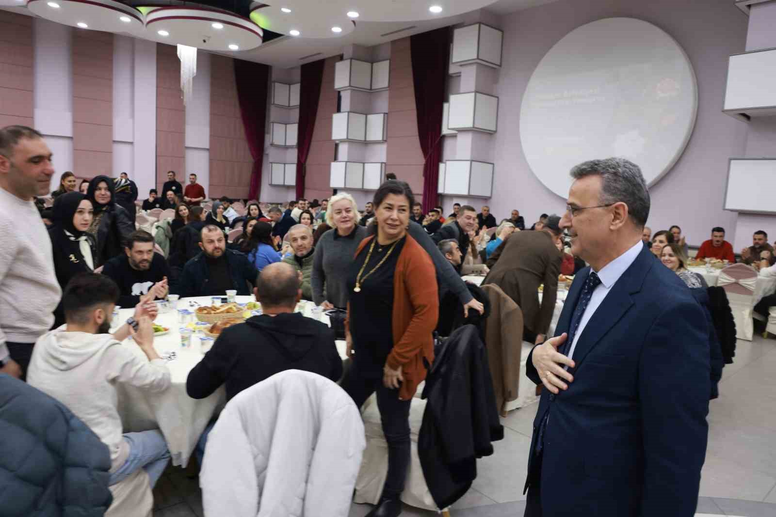 Başkan Kurnaz: "İlkadım Belediyesi olarak b&uuml;y&uuml;k bir aileyiz"
