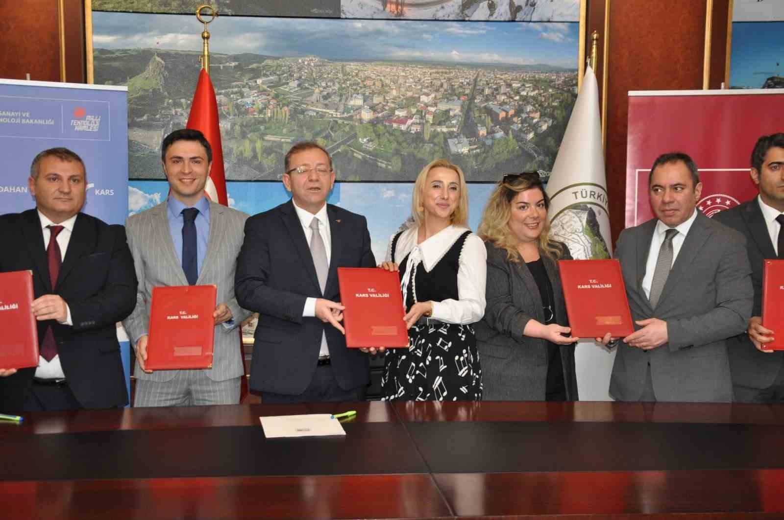 Kars&rsquo;ta 19 milyonluk projenin s&ouml;zleşmesi imzalandı
