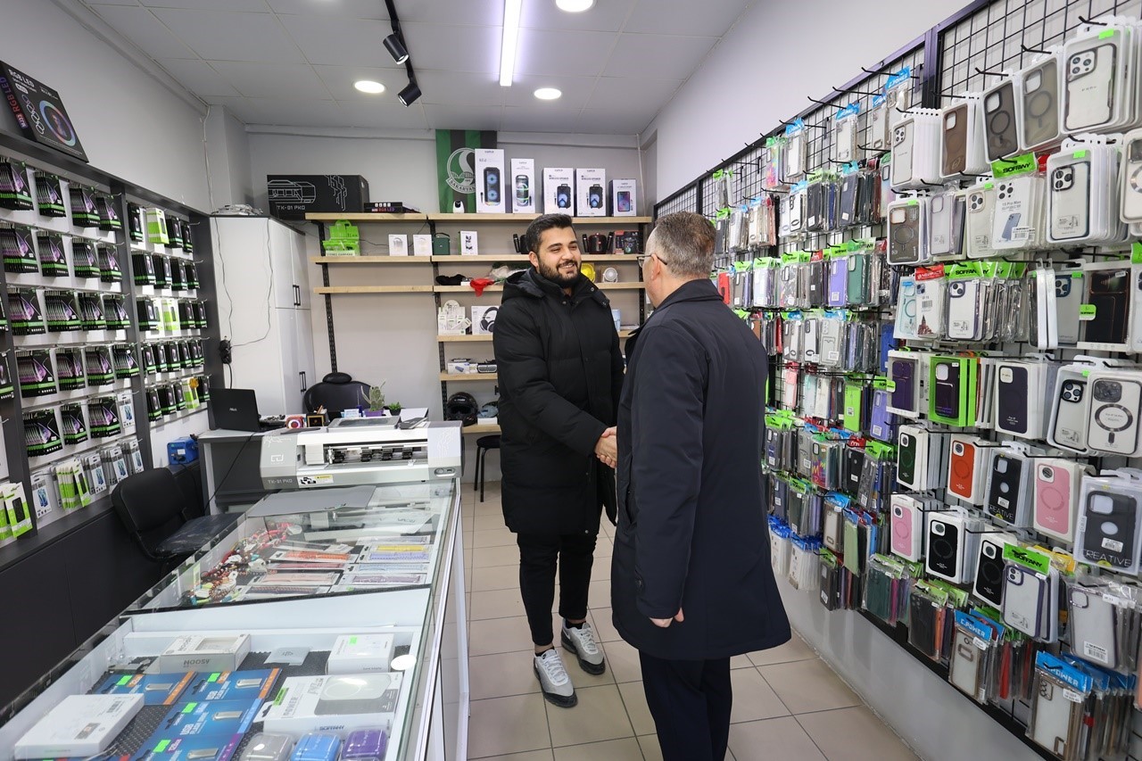 Başkan Işıksu, esnafların talep ve &ouml;nerilerini dinledi
