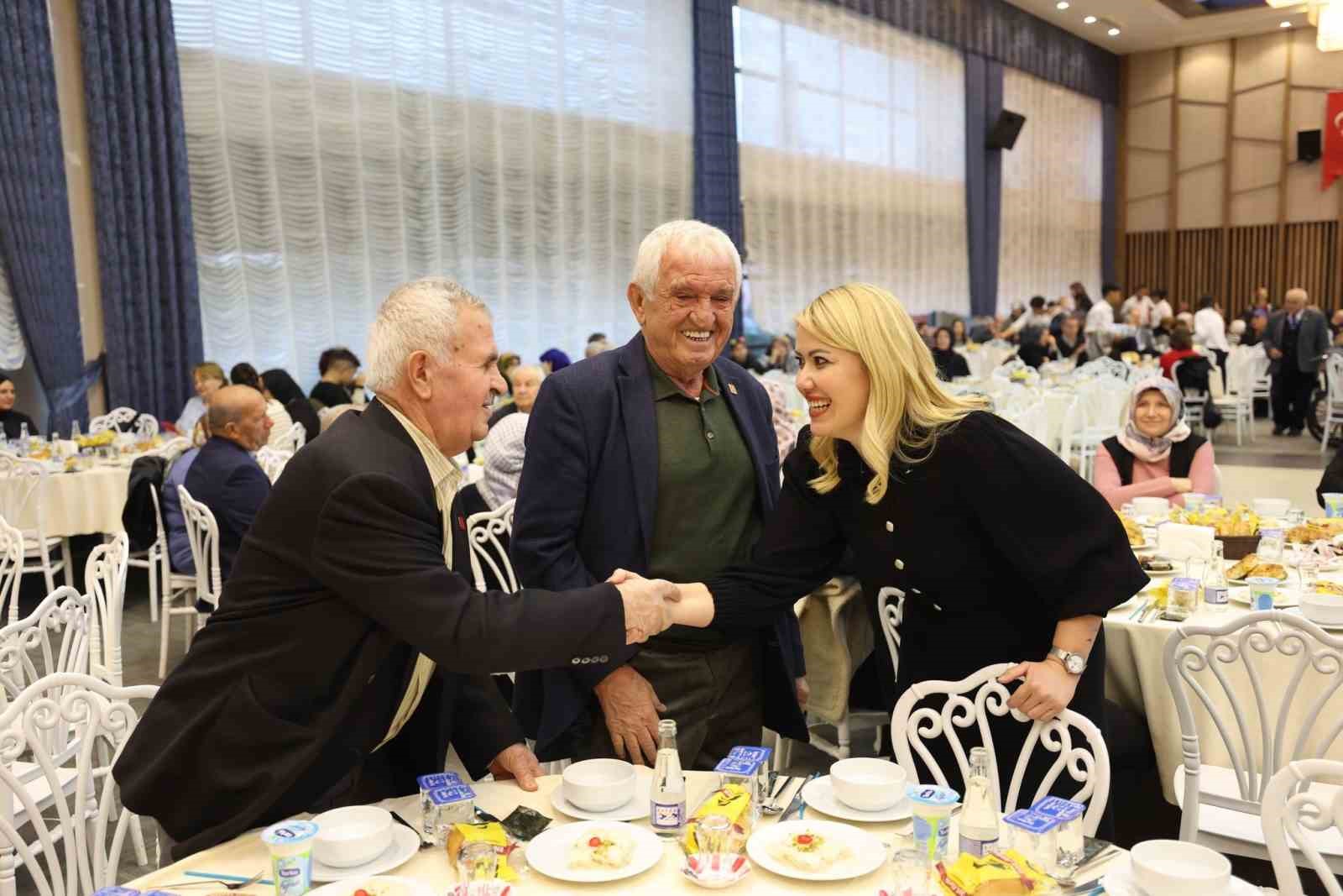 Başkan Doğan gazi ve şehit yakınları ile iftarda buluştu