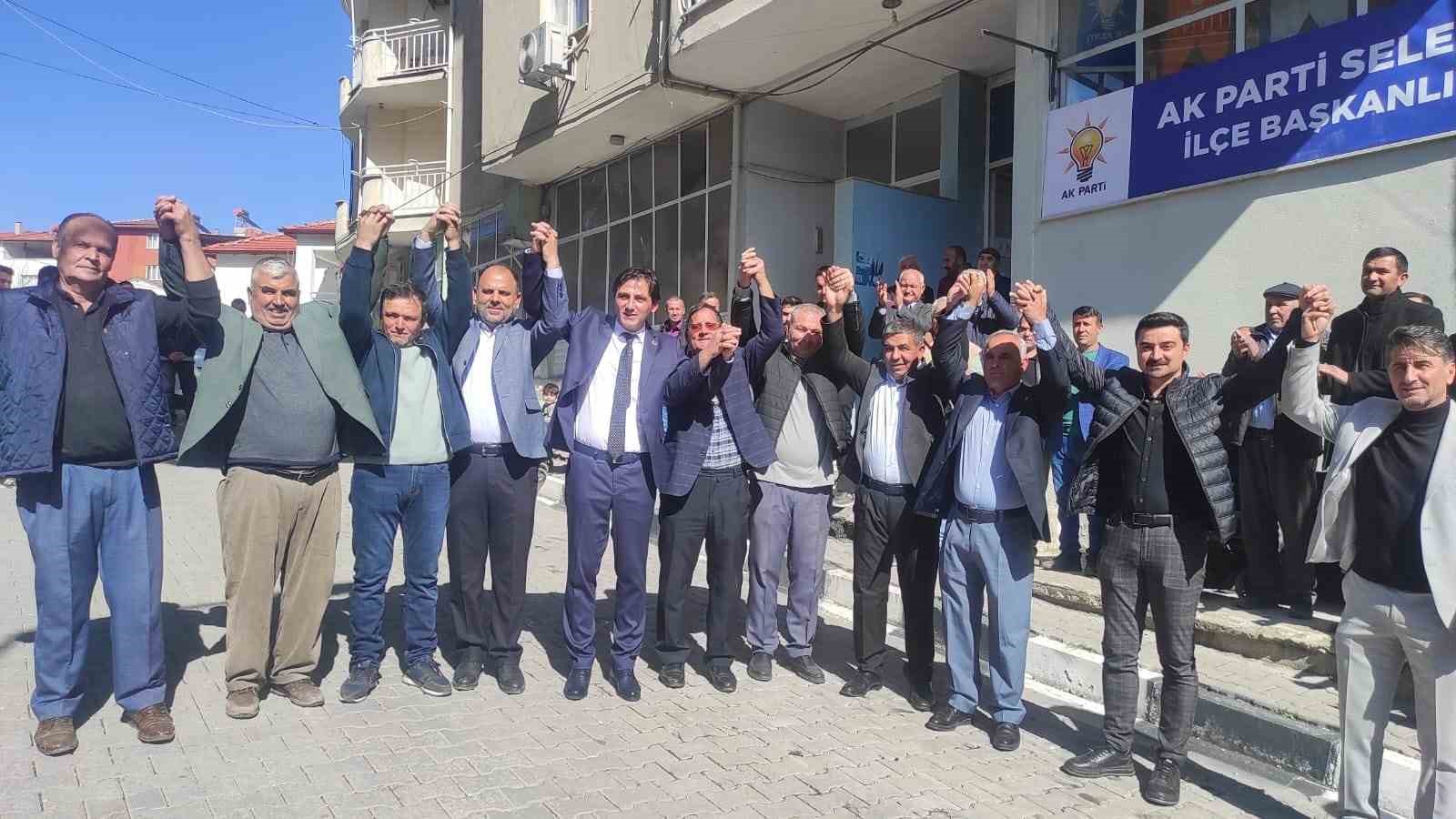 Yeniden Refah Partisinden istifa edip AK Parti’ye katıldılar