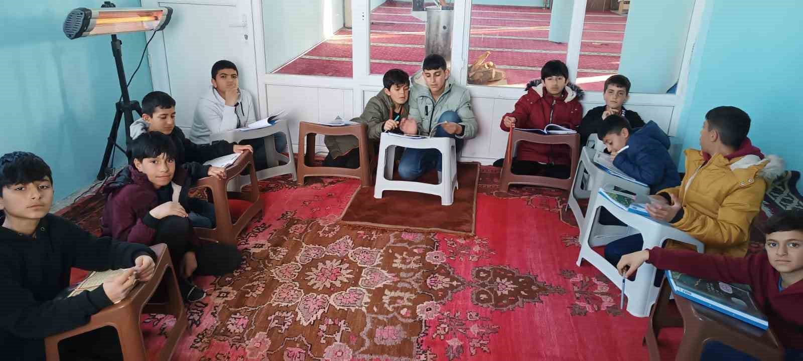 Özalp’te ‘Ramazanla Öğreniyorum’ projesi başladı