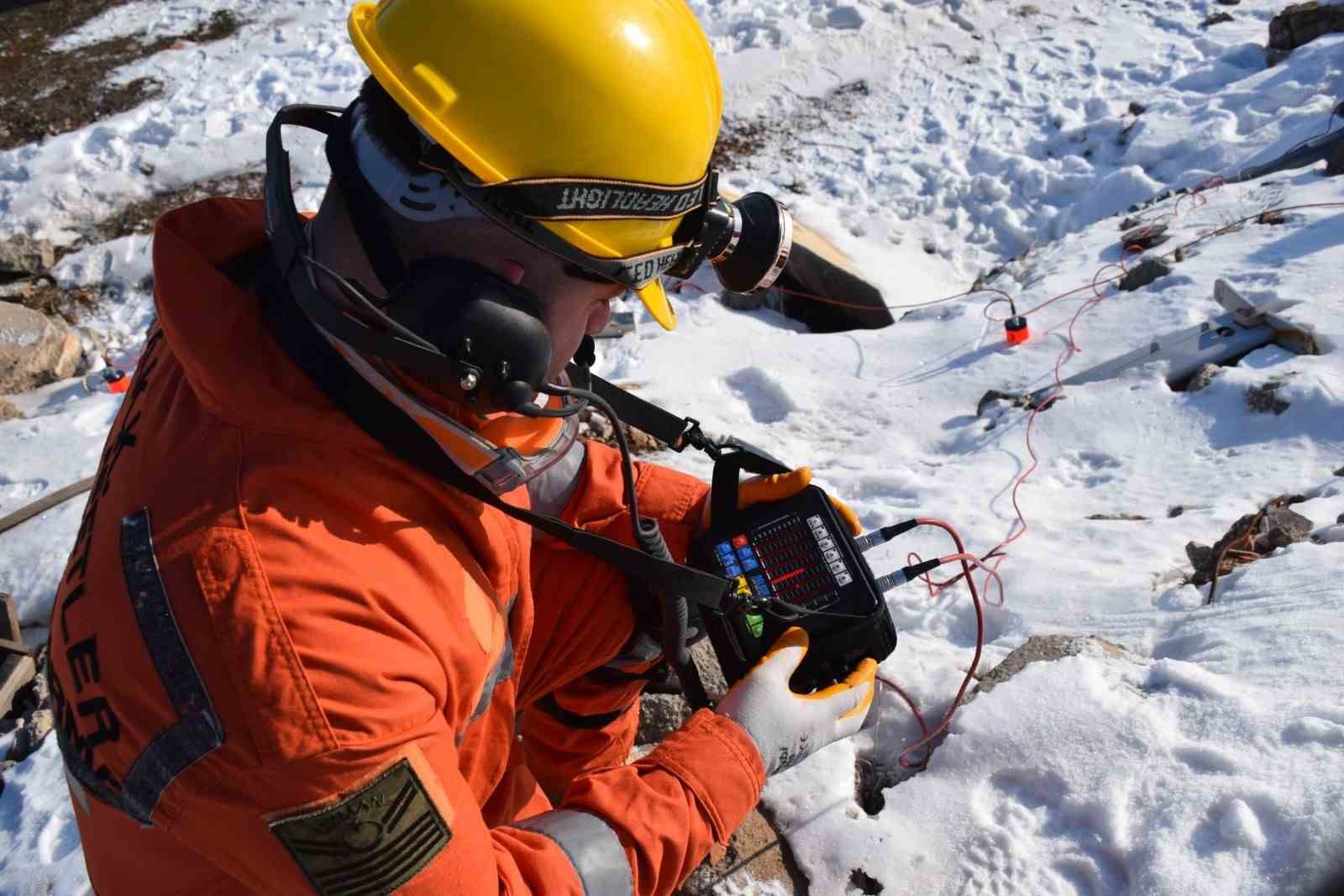 3&rsquo;nc&uuml; Ordu Komutanlığında deprem tatbikatı yapıldı
