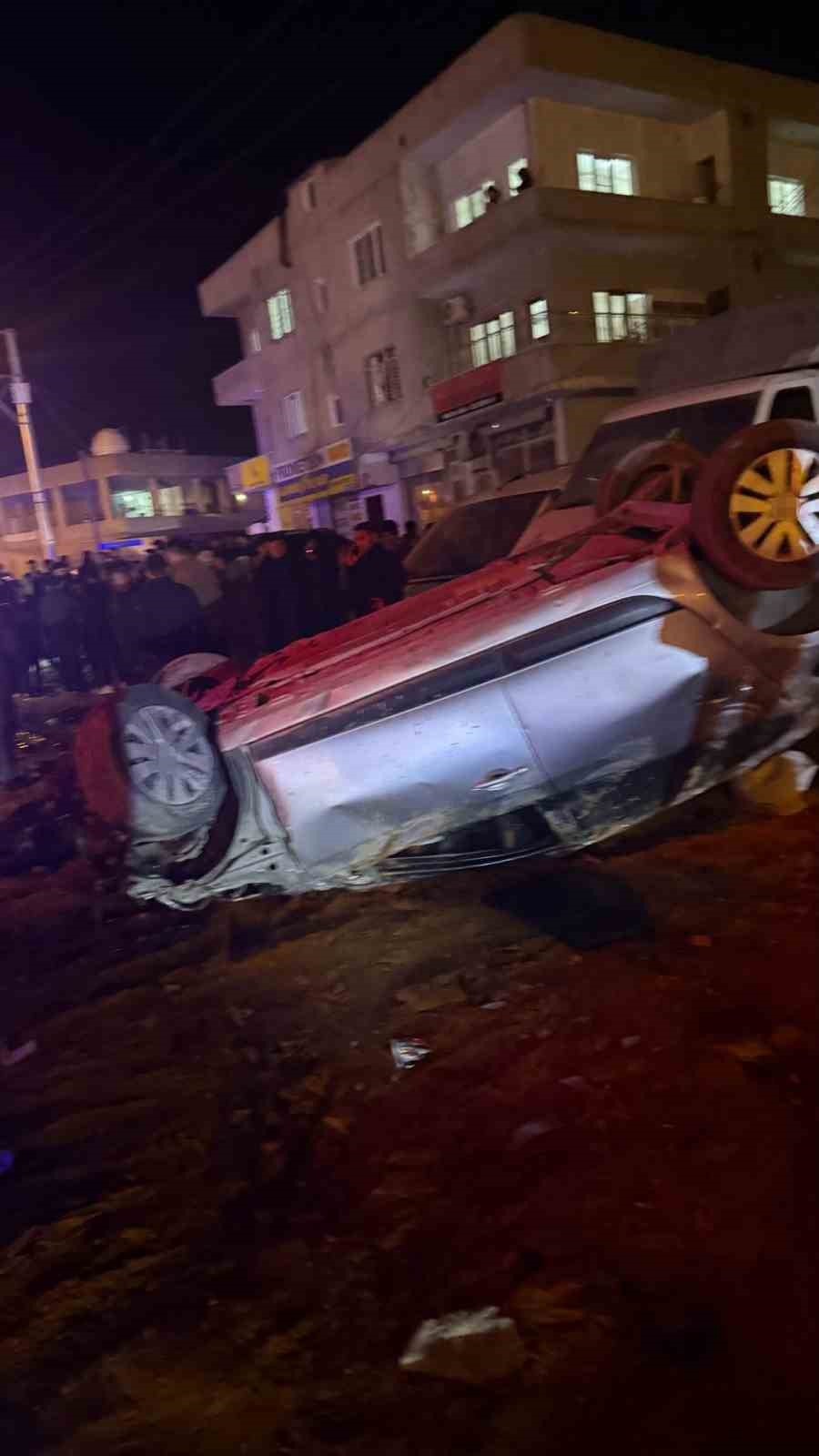 Mardin’de otomobil devrildi: 3 yaralı