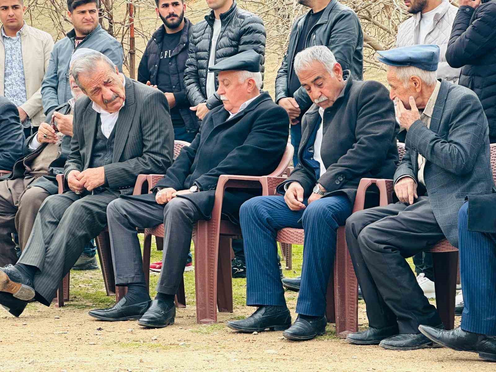 Cizre’de üç yıllık kan davası barışla sonuçlandı