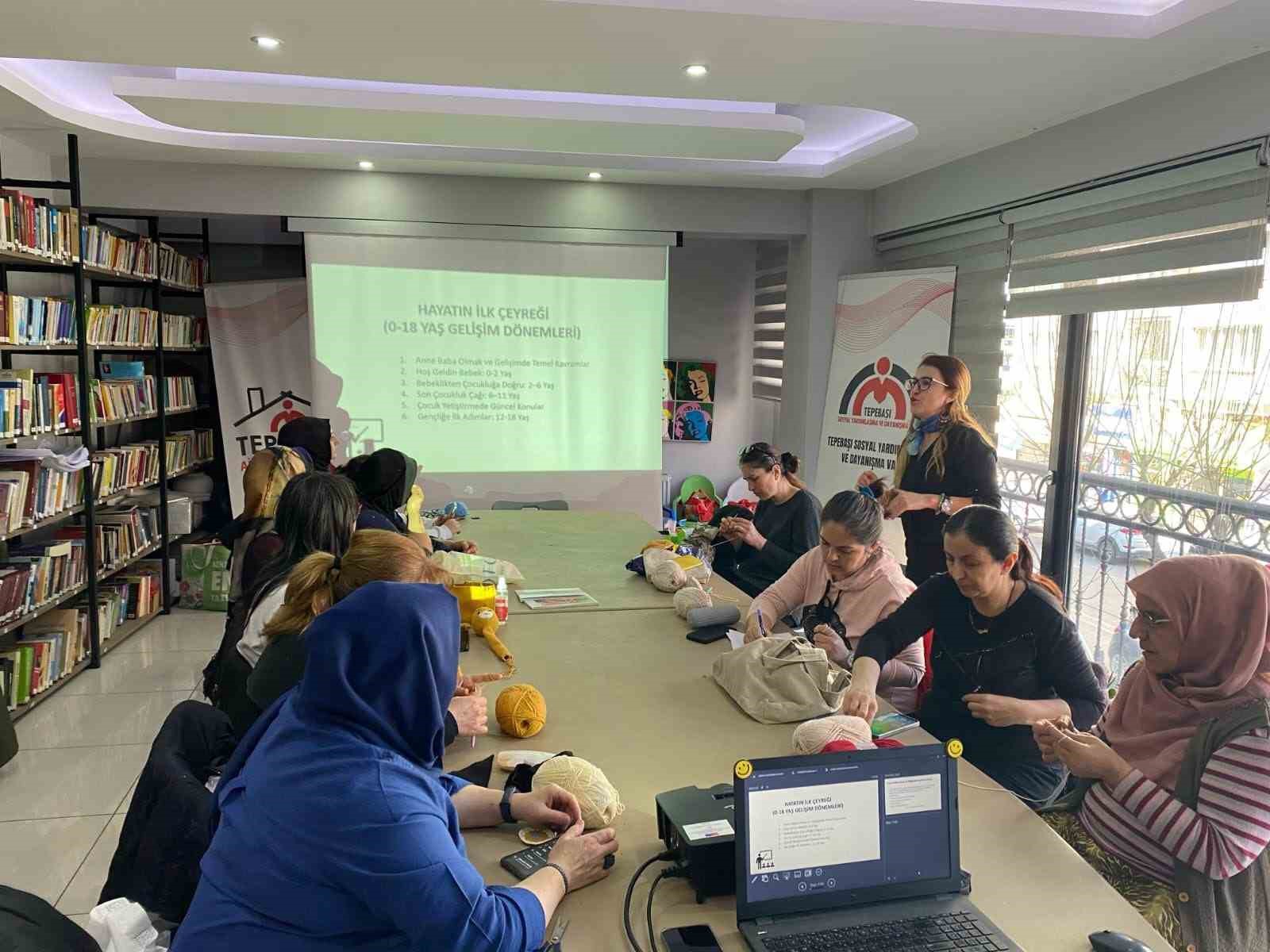 Aile Destek Merkezi kursiyerlerine eğitim verildi
