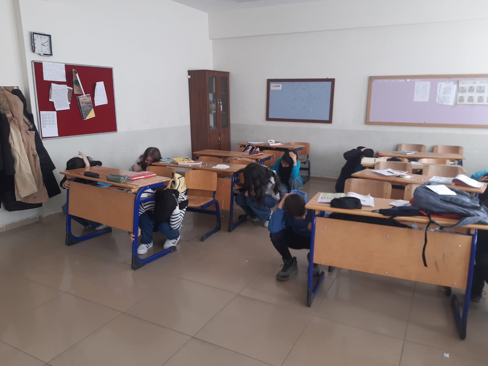 Hisarcık AİHL’de deprem tahliye tatbikatı