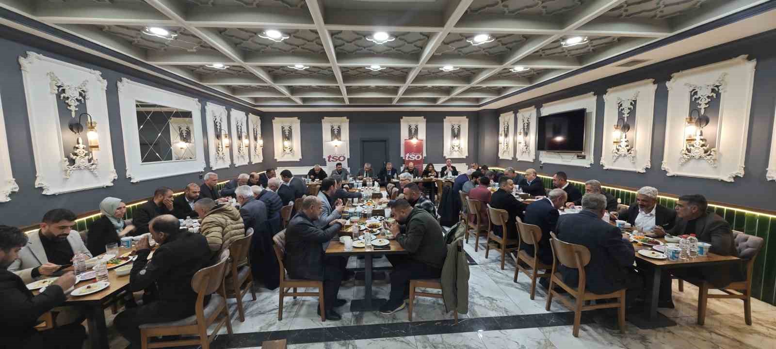 ETSO Başkanı Alan, iftar programında muhtarlarla bir araya geldi
