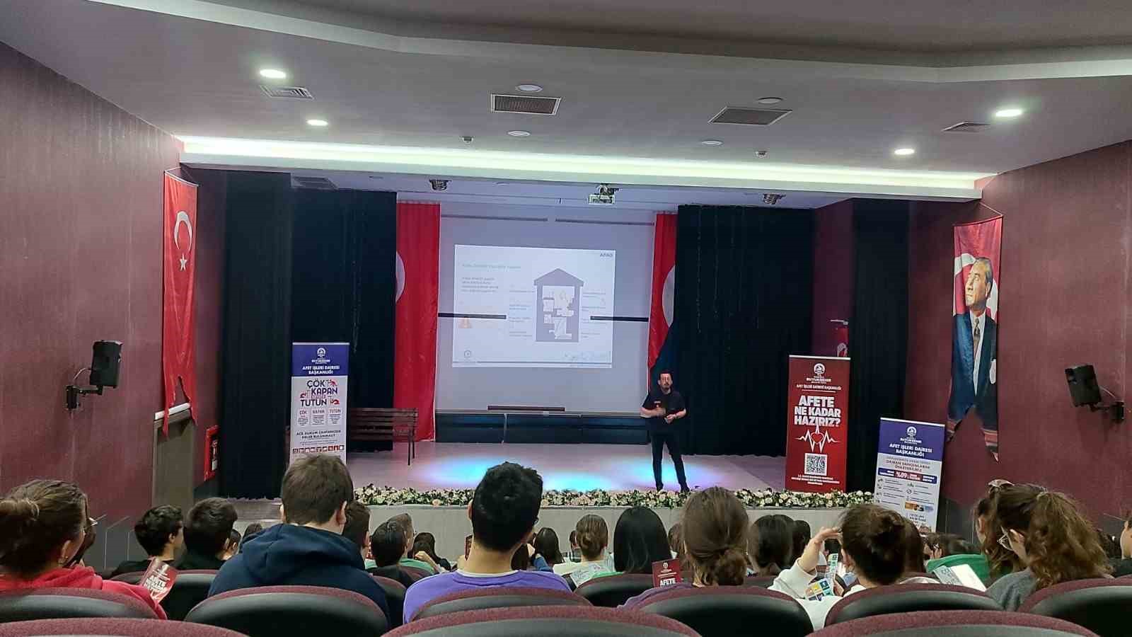 Denizli B&uuml;y&uuml;kşehir Belediyesinden &ouml;ğrencilere afet farkındalık eğitimi
