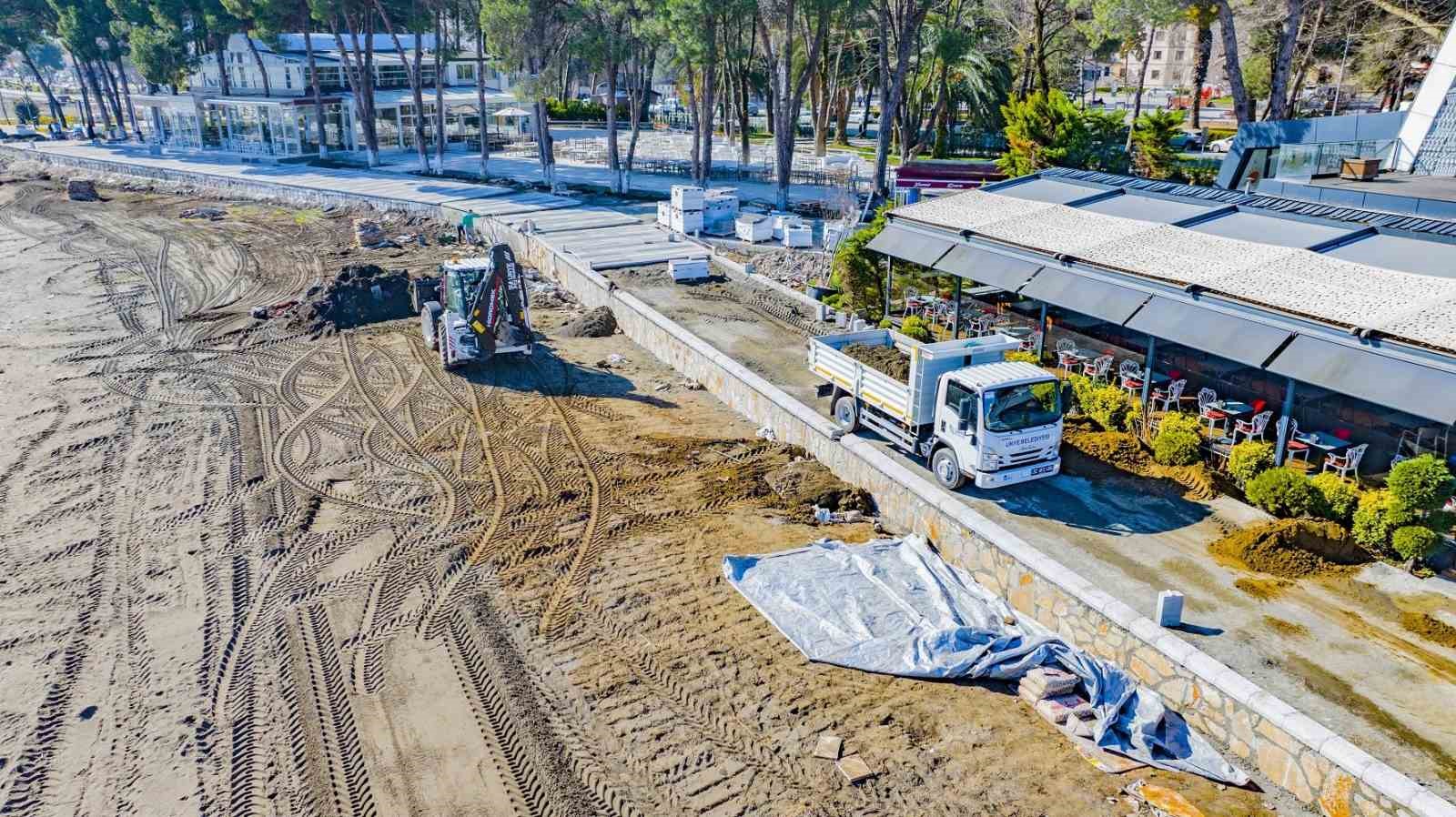 &Uuml;nye&rsquo;de asırlık sahil yolu yeniden hizmete a&ccedil;ılıyor
