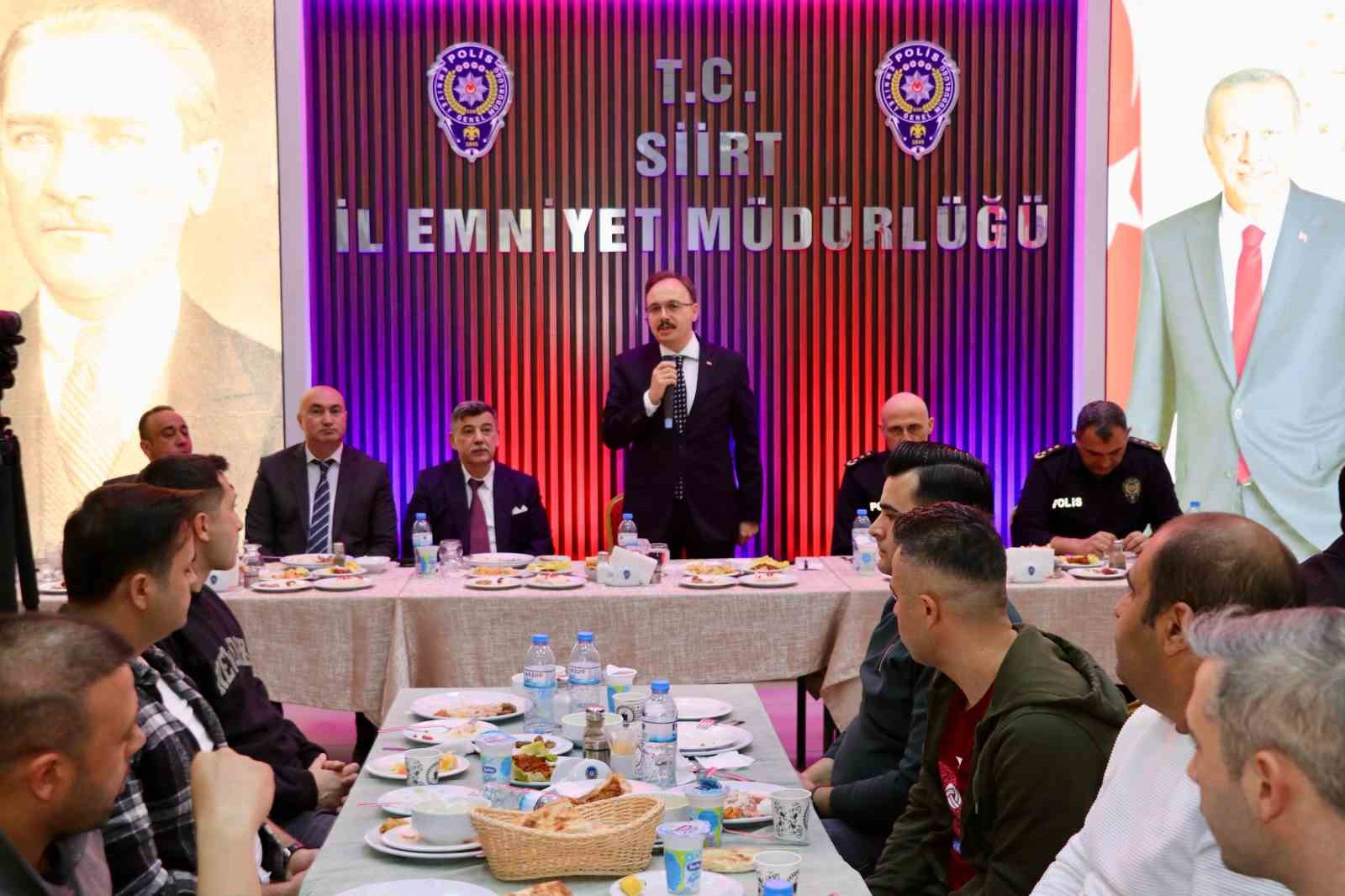 Vali Kızılkaya, emniyet mensuplarıyla iftar programında buluştu

