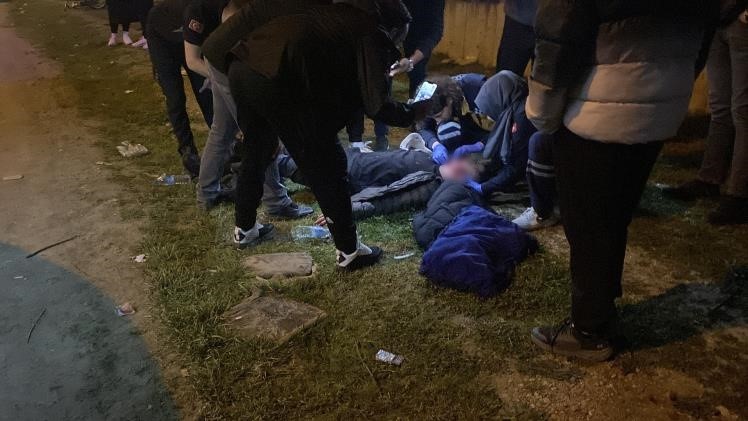 3 aracın karıştığı zincirleme kaza kamerada: 2 yaralı