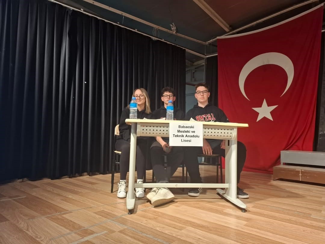 Babaeski’de liseler arası münazara etkinliği yapıldı