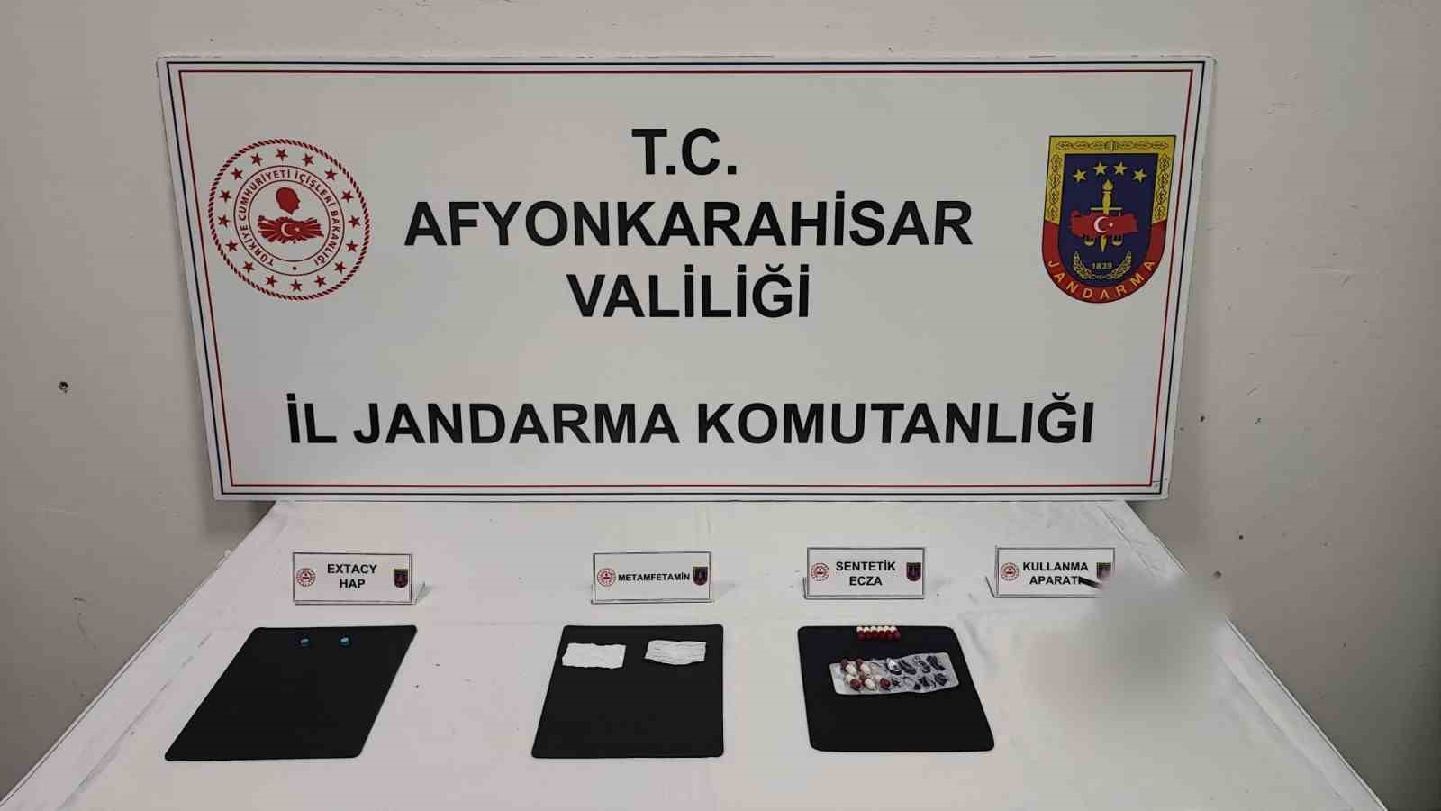 Uyuşturucu operasyonunda 4 kişi gözaltına alındı