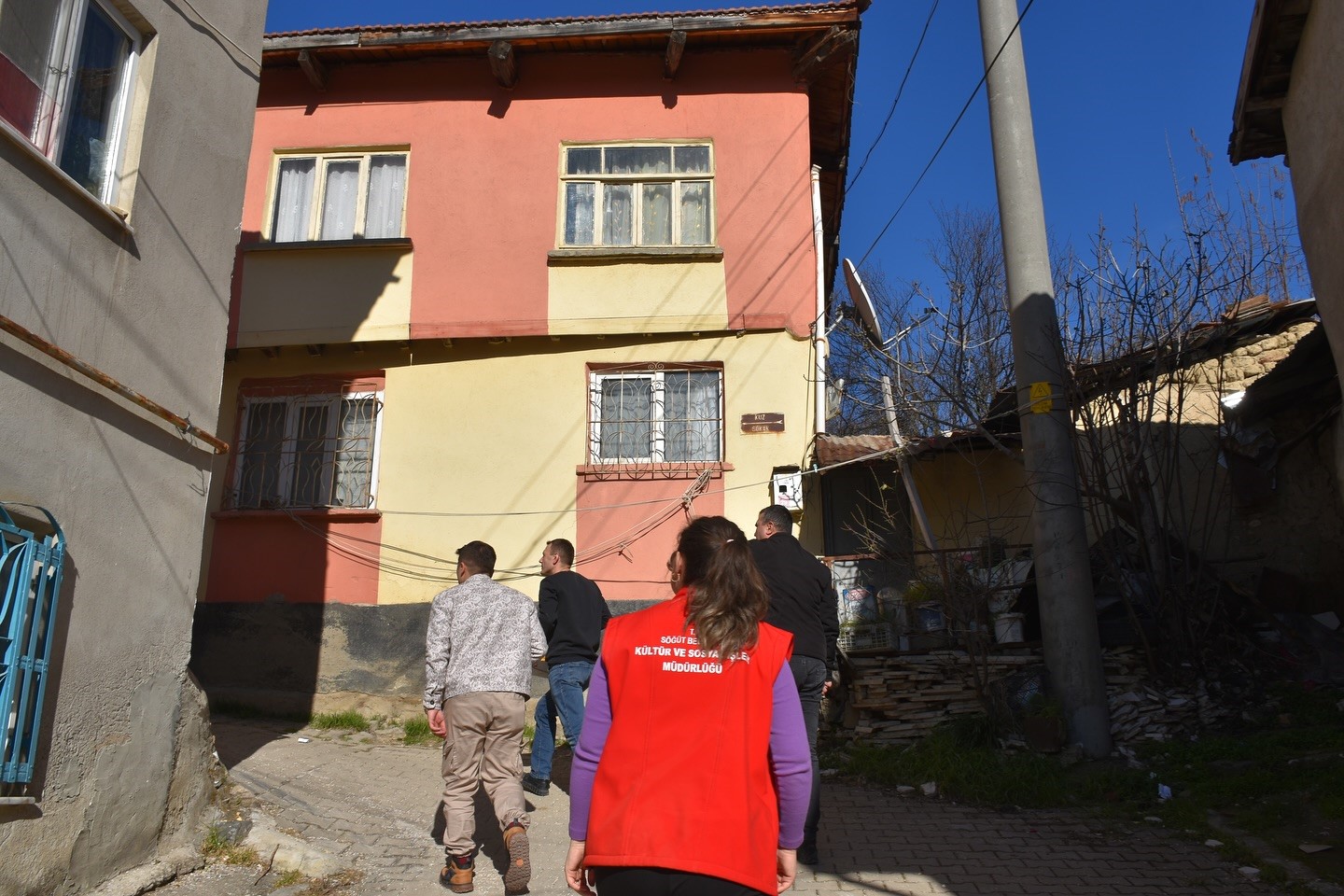 Yardım kolileri ihtiya&ccedil; sahibi ailelere ulaştı
