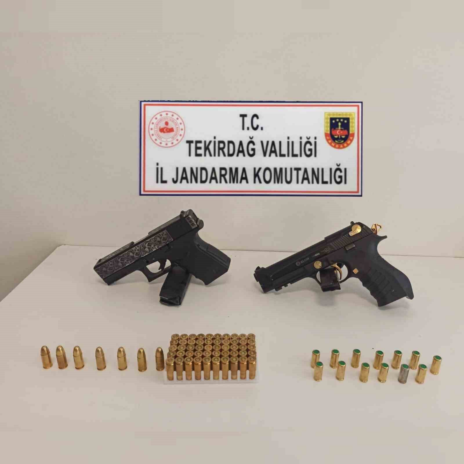Tekirdağ&rsquo;da jandarmadan 3 il&ccedil;ede operasyon
