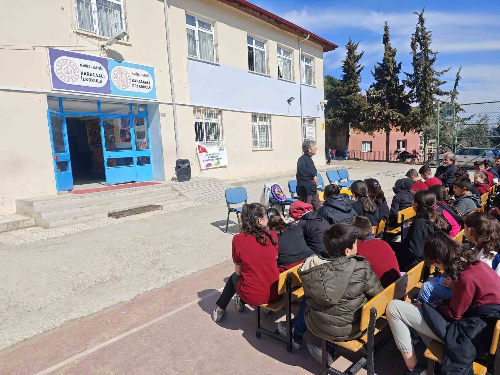 Sarıgöl’de yazar ve öğrenci buluşmaları devam ediyor