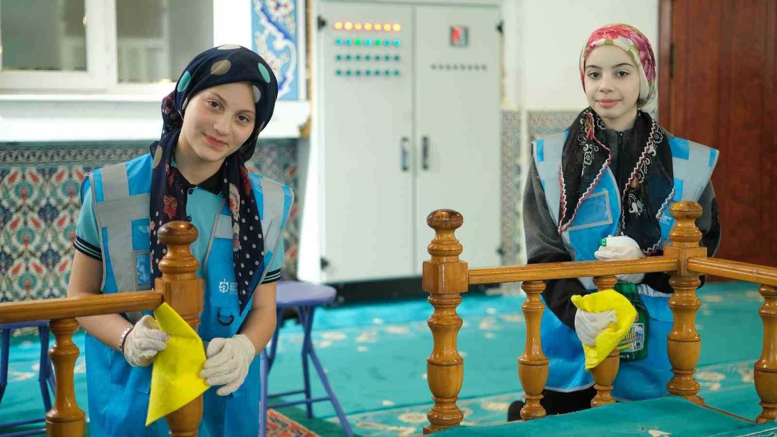 Bin 200 genç iyilik için yarıştı
