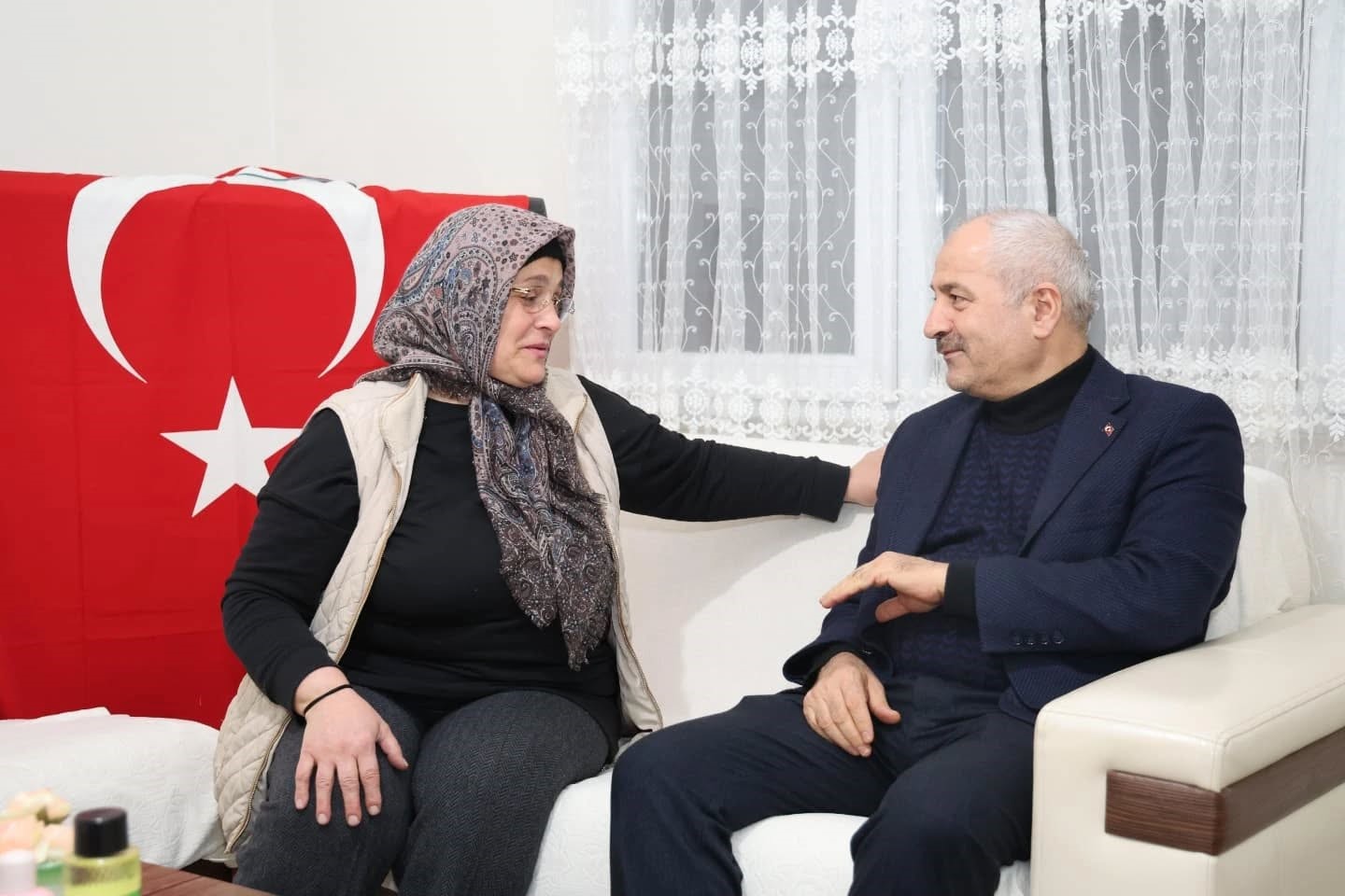 Başkan Büyükgöz hemşehrilerinin hanelerine konuk oluyor
