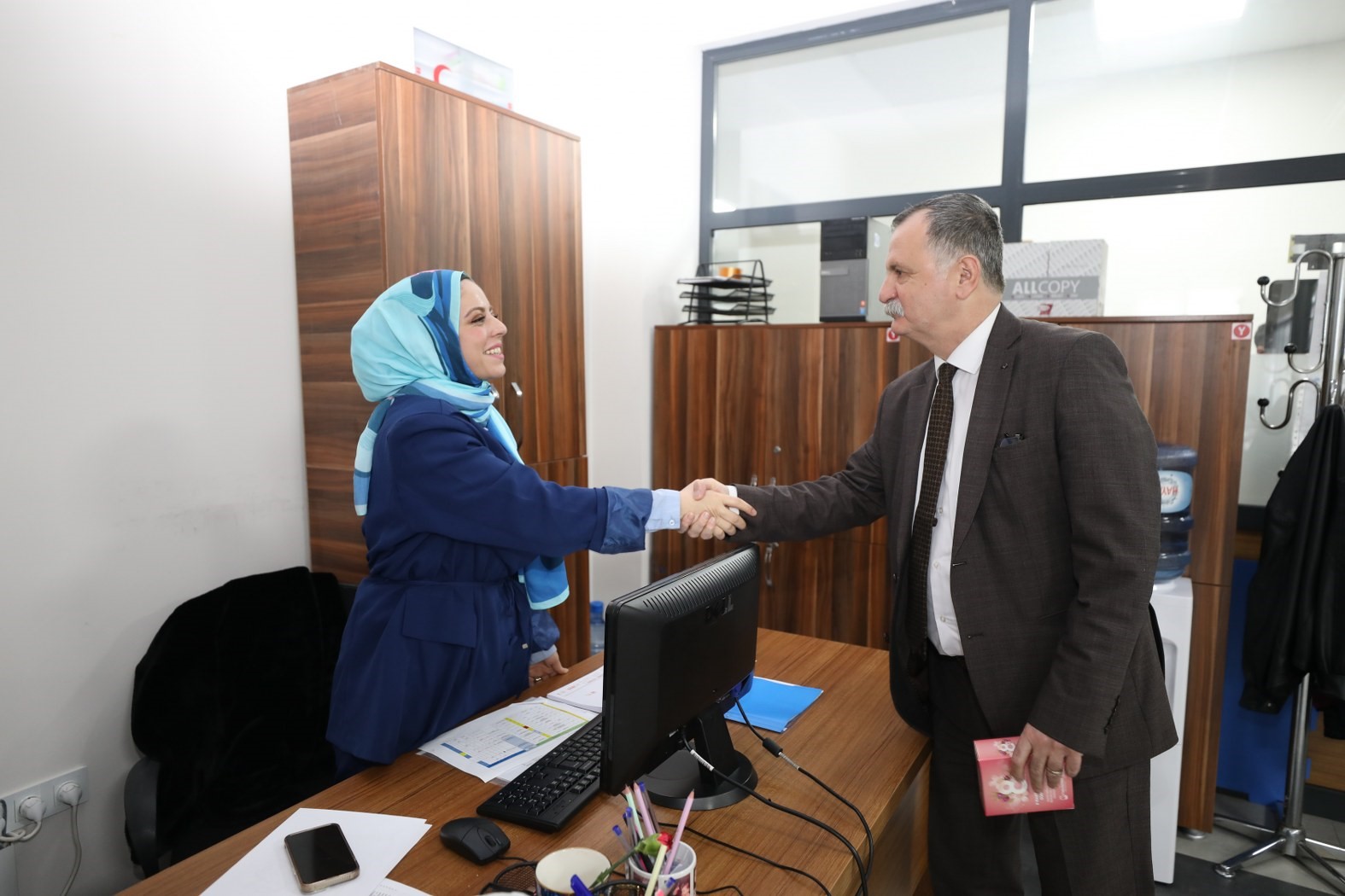 Başkan Balaban kadın çalışanların gününü kutladı