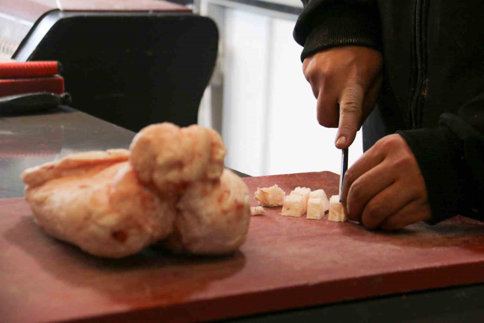 Yemeklere lezzet katan kuyruk yağı, romatizması olan hastalara da şifa oluyor
