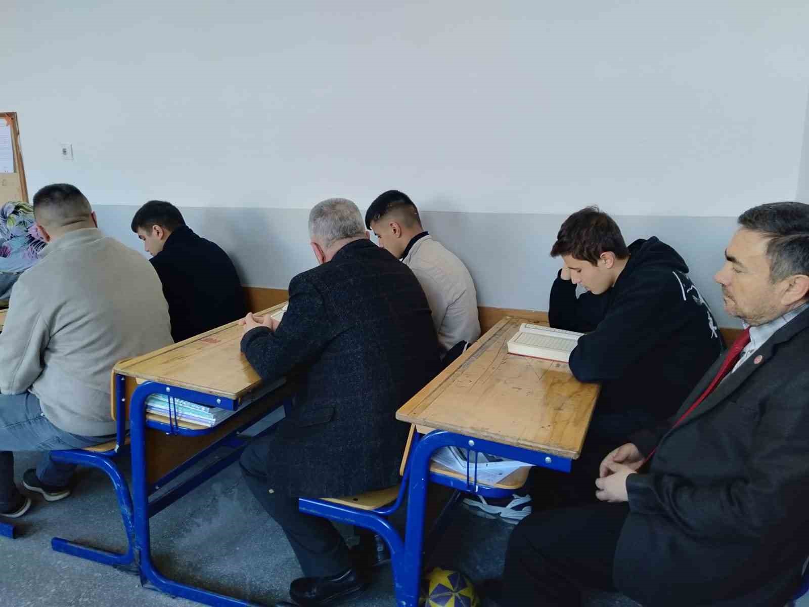 Çifteler’de öğrencilerin Kur’an-ı Kerim mukabelesi