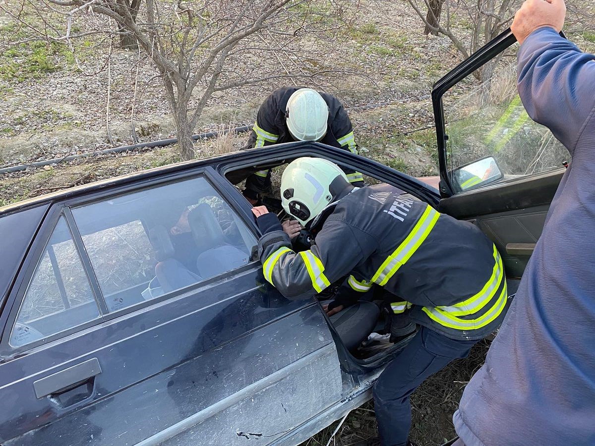 Kırıkhan'da trafik kazası: 2 kişi yaralandı - İhlas Haber Ajansı