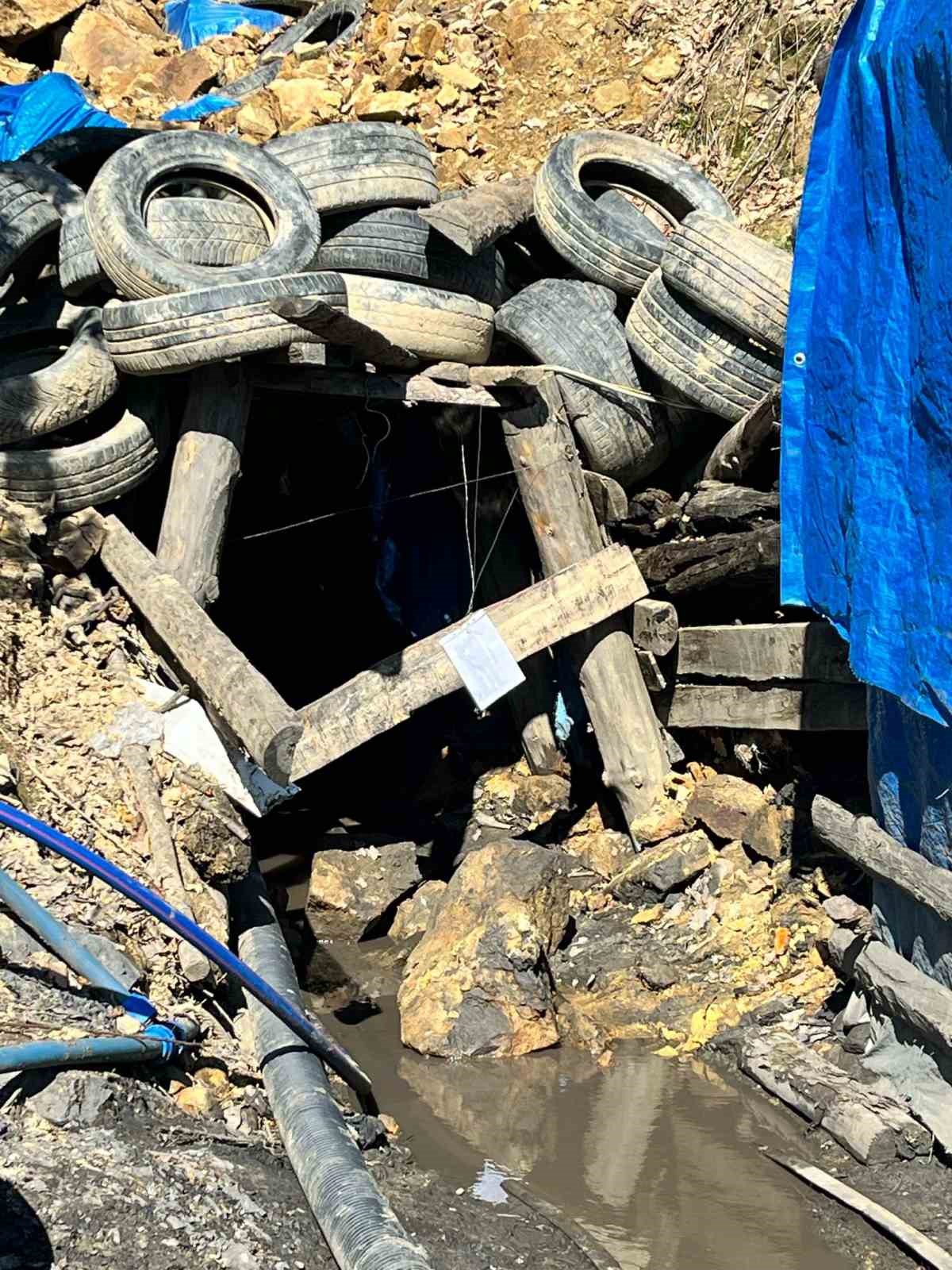 Polisin ruhsatsız maden ocağı denetiminde 3 ocak mühürlendi
