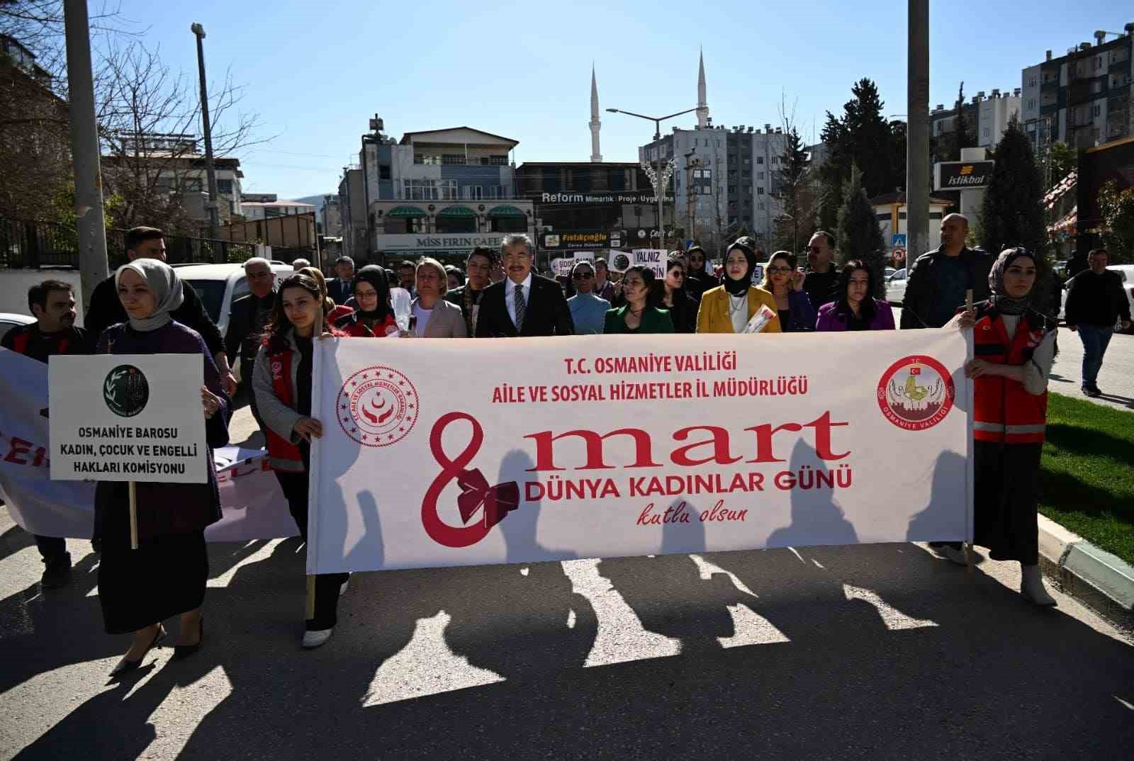 Osmaniye’de 8 Mart Dünya Kadınlar Günü dolayısıyla yürüyüş düzenlendi