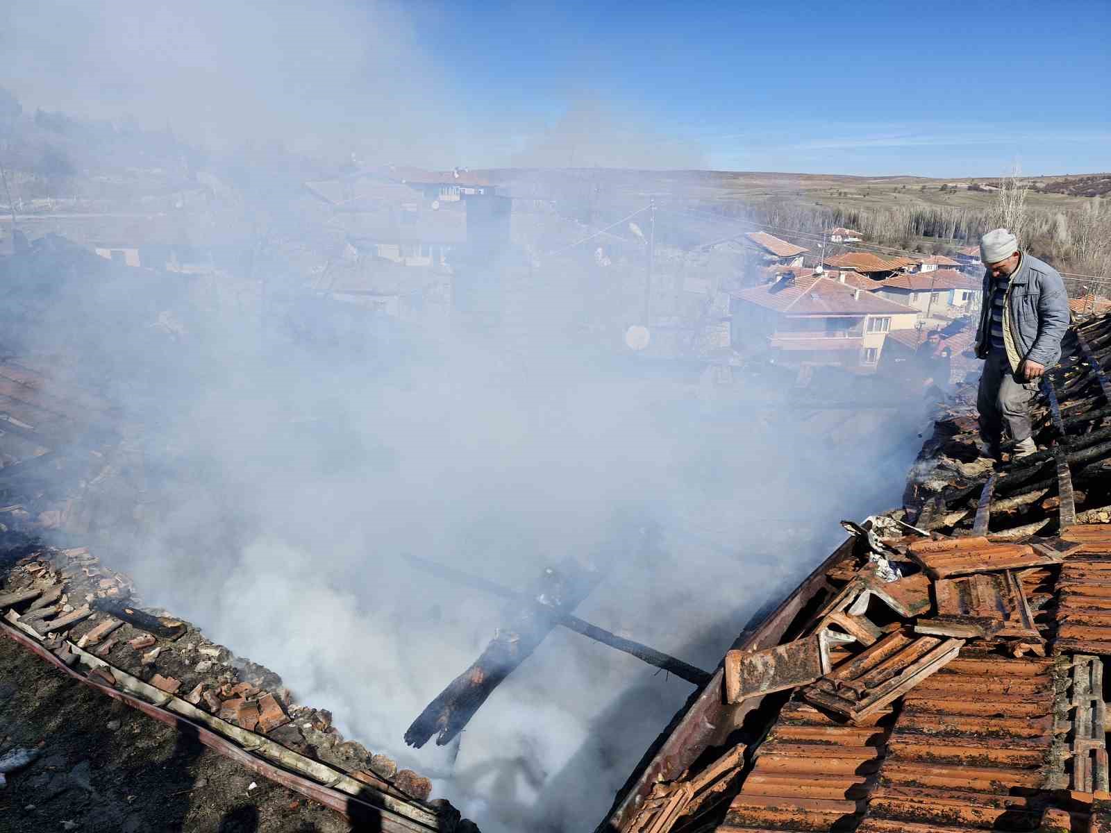 Çorum’da tandır yangını