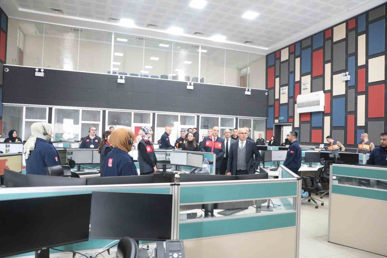 Ağrı&rsquo;da 112&rsquo;yi gereksiz arayanlara para cezası uygulanacak
