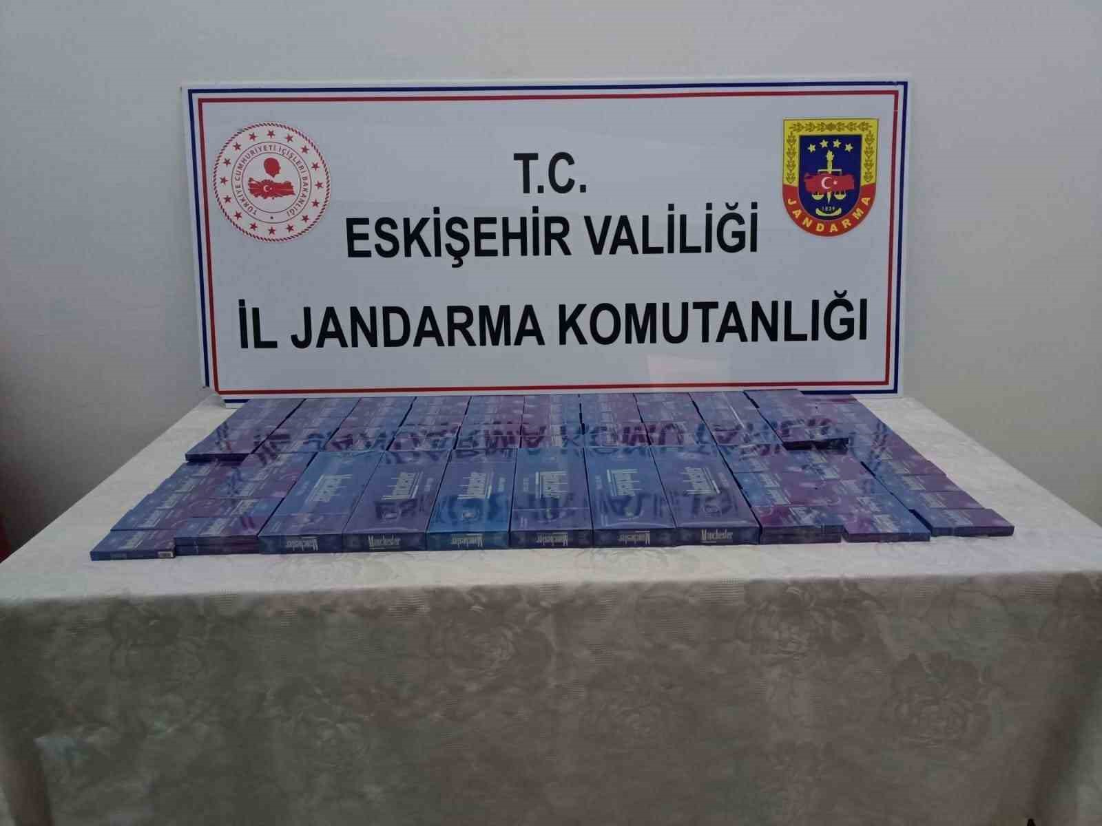 Kaçak sigara satan şahıs jandarma ekiplerince yakalandı