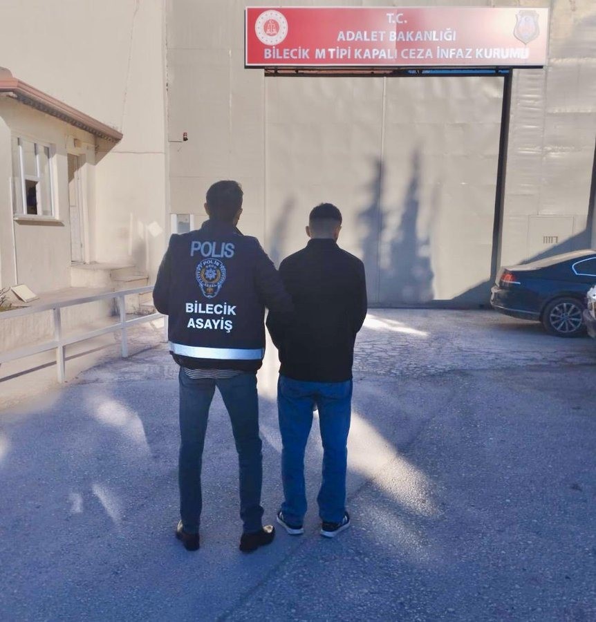 Dolandırıcılık suçlamasıyla yakalanan 2 kişi tutuklandı