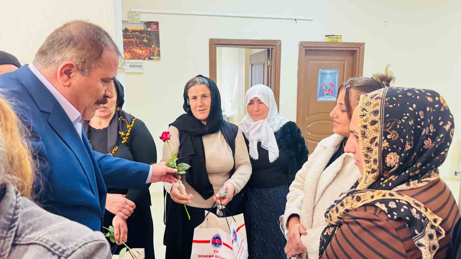 Şenoba belediyesinde 8 Mart Dünya Kadınlar Günü kutlandı