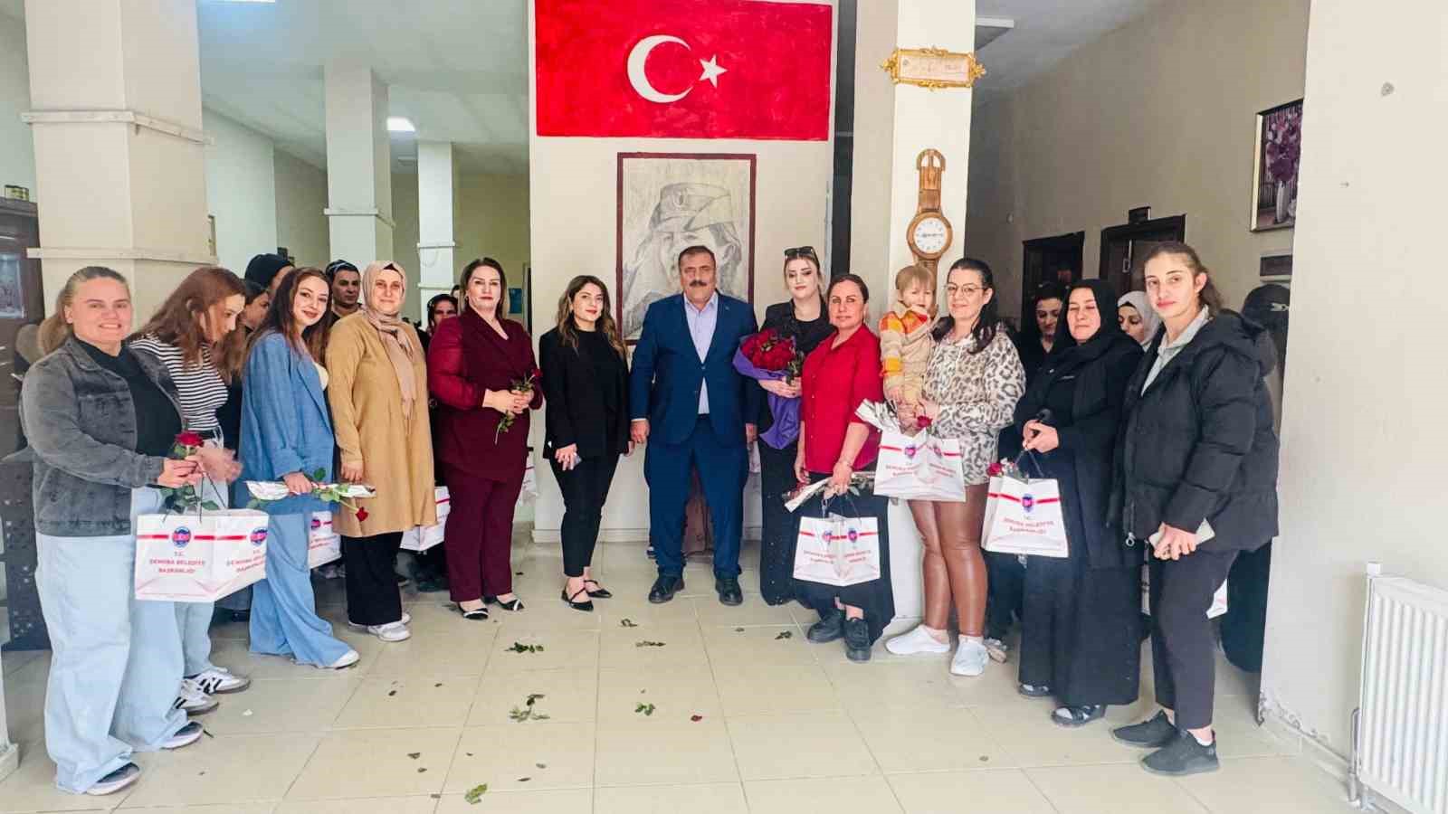 Şenoba belediyesinde 8 Mart Dünya Kadınlar Günü kutlandı