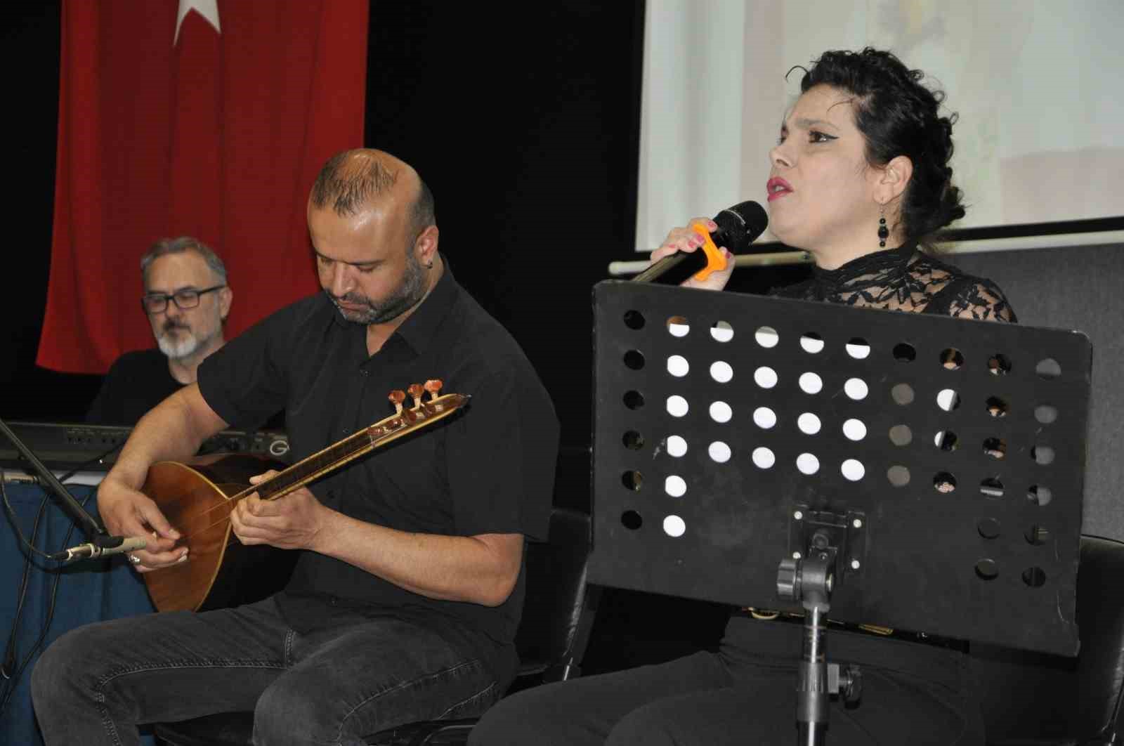 "Kadının Emeği, Kızlarımızın Geleceği" programı yoğun ilgi g&ouml;rd&uuml;
