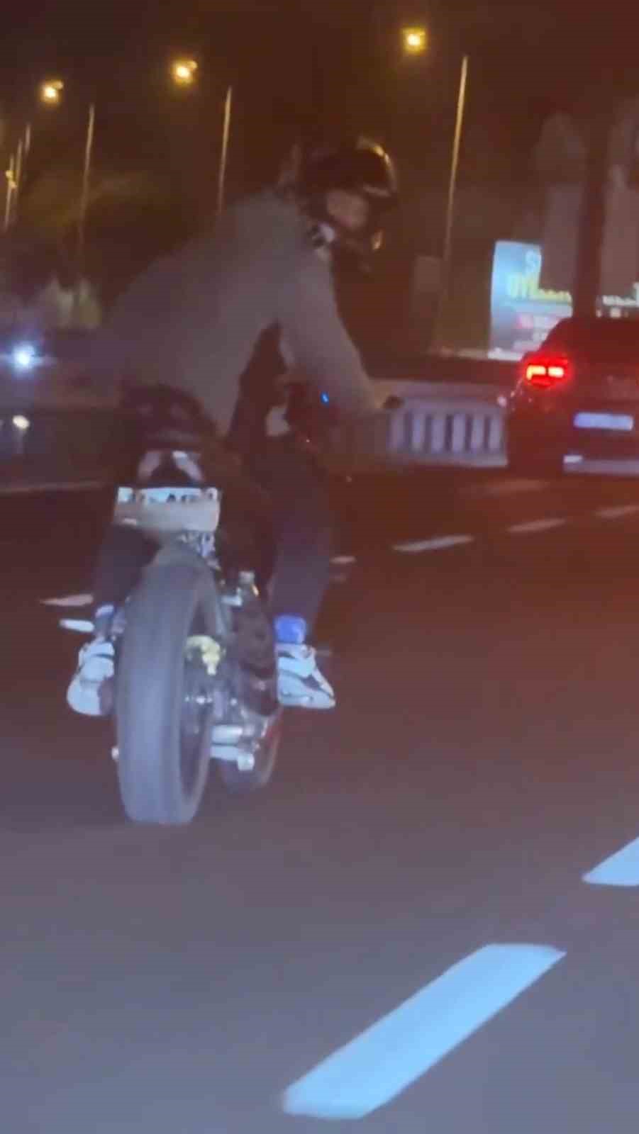 Bakırköy’de tehlikeye atan motosikletli kamerada