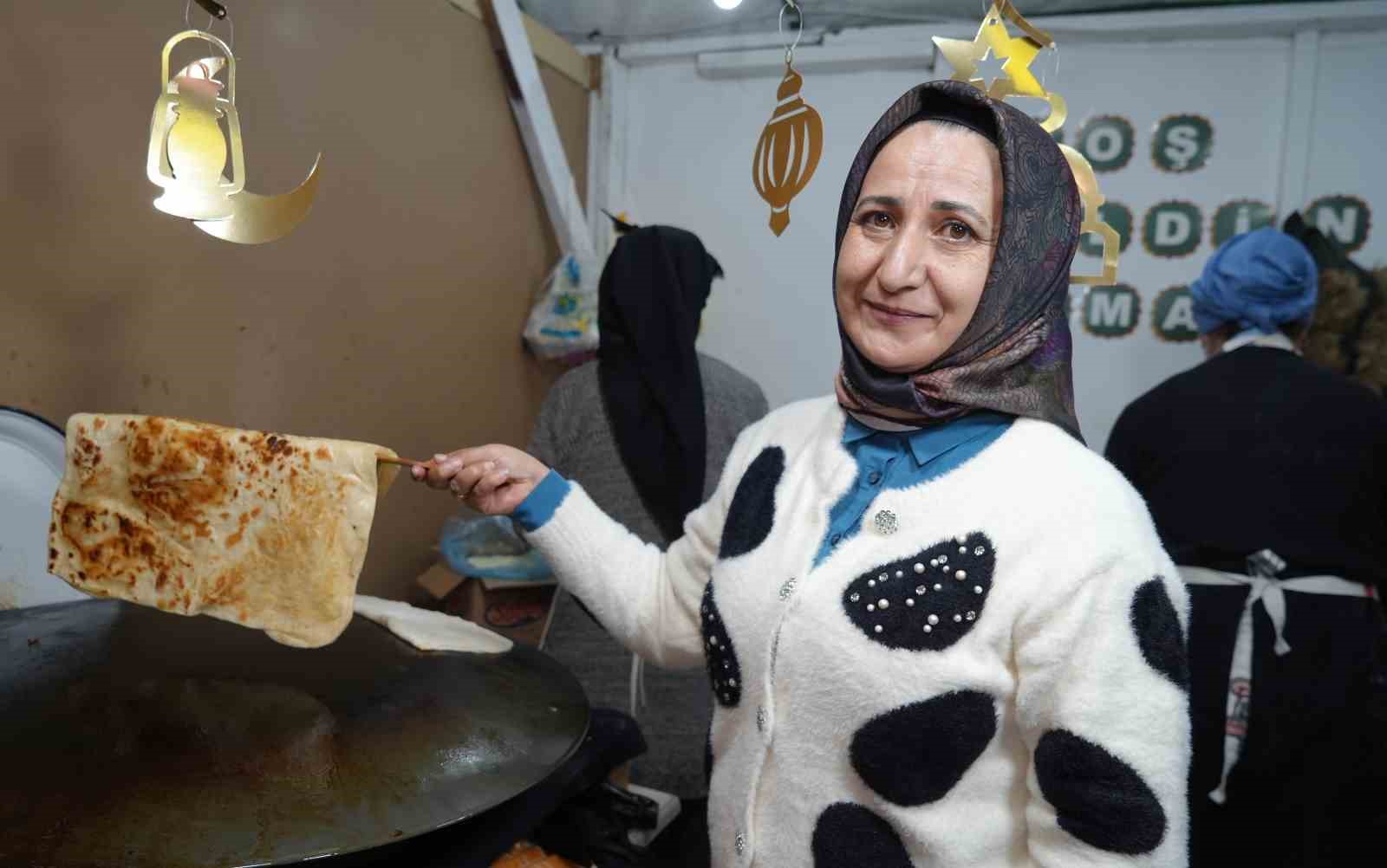 Ramazan Sokağı kadınların ekonomik kapısı oldu