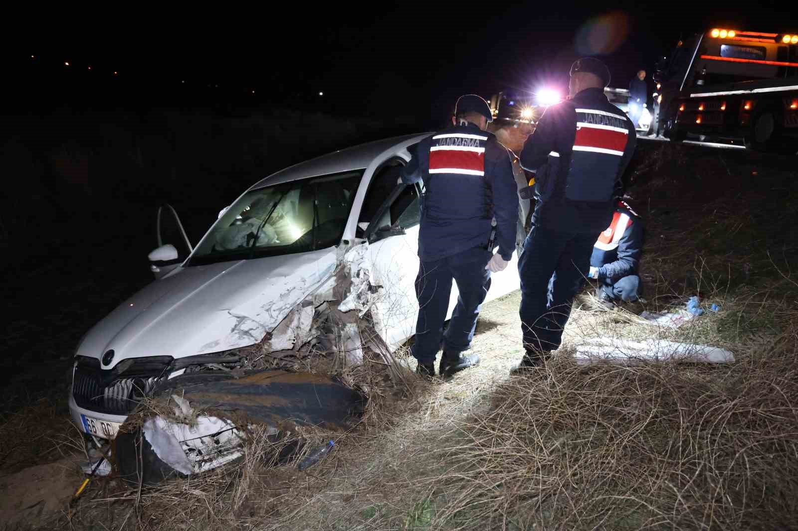 Aksaray'da trafik kazasında 1 kişi hayatını kaybetti, 2 kişi yaralandı - İHA