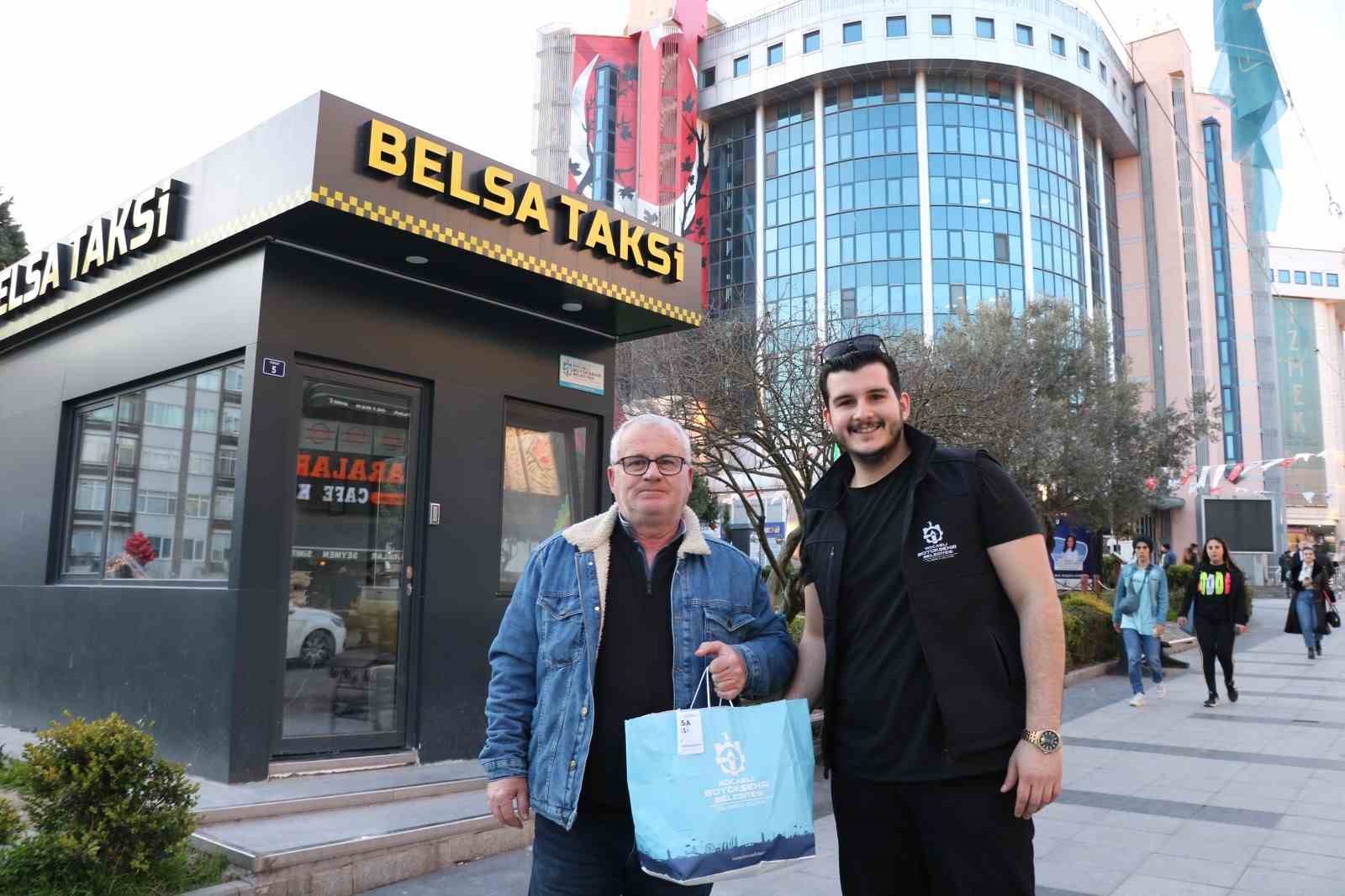 İftar saatinde çalışan taksici esnafı unutulmadı