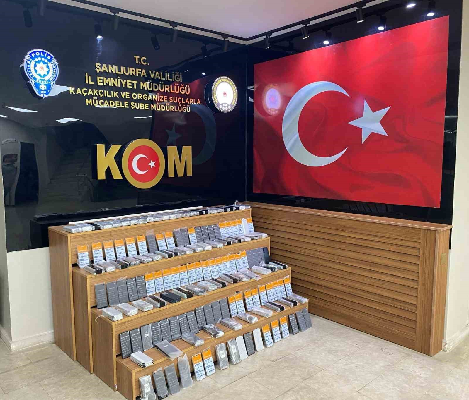 Şanlıurfa’da 4 milyon TL değerinde kaçak cep telefonu ele geçirildi