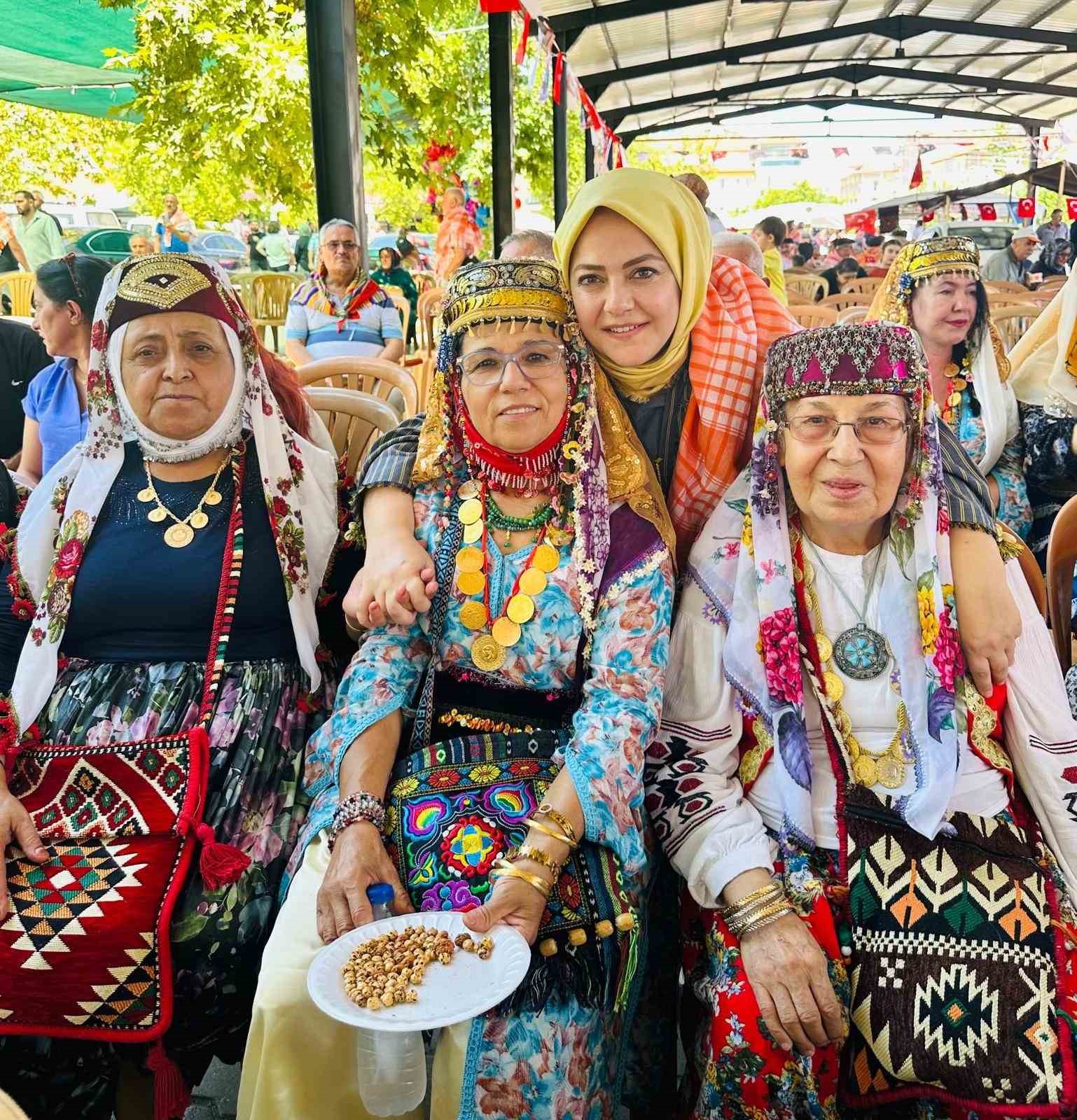 Milletvekili &Uuml;n; &lsquo;&lsquo;&Ouml;nc&uuml; toplumlarda kadının rol&uuml; b&uuml;y&uuml;kt&uuml;r&rsquo;
