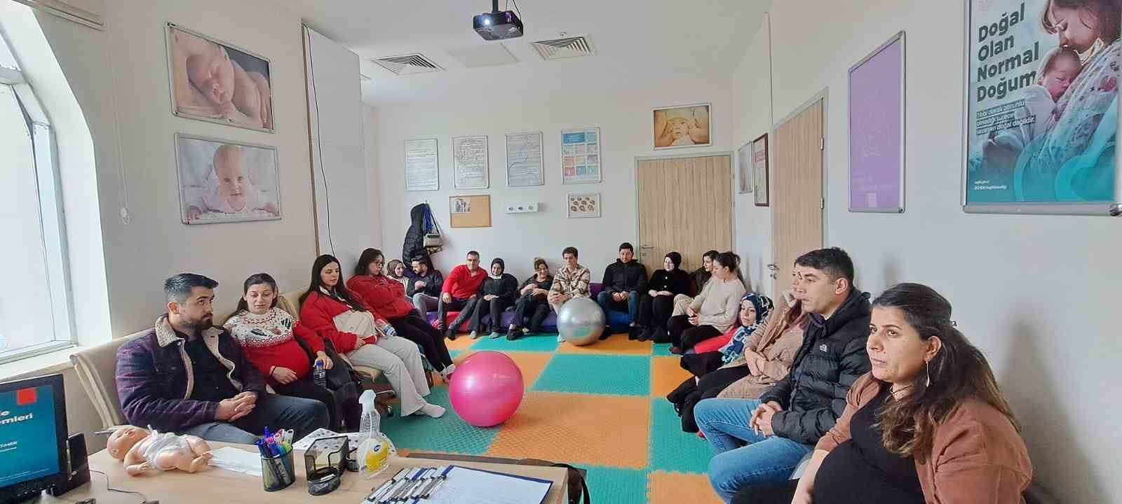 Anne adaylarına y&ouml;nelik &ouml;nemli eğitim d&uuml;zenleniyor
