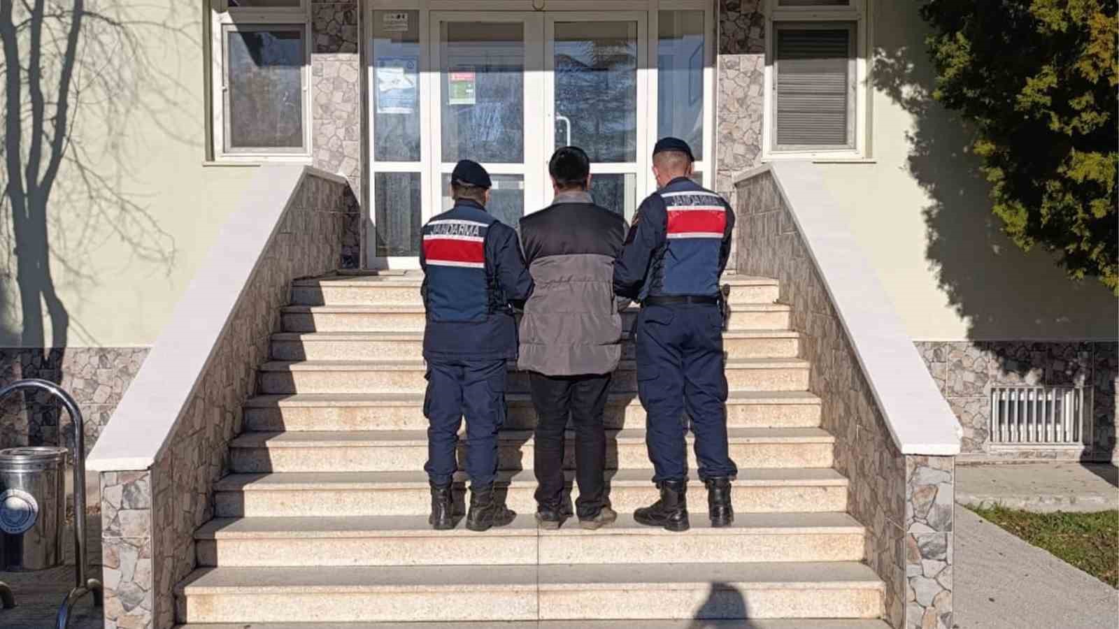 Kırıkkale’de 2 hükümlü yakalandı