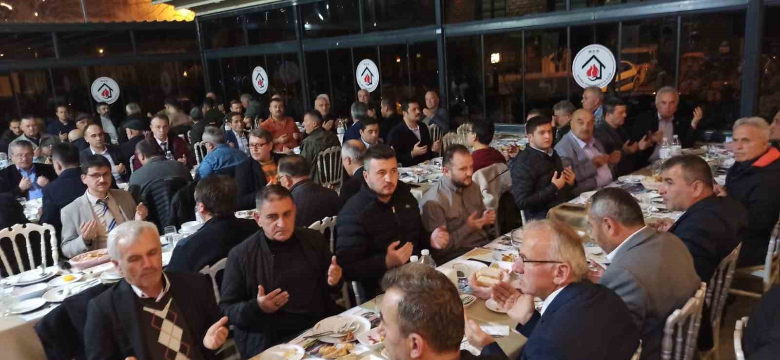 Devrekli muhtarlar iftar yemeğinde bir araya geldiler