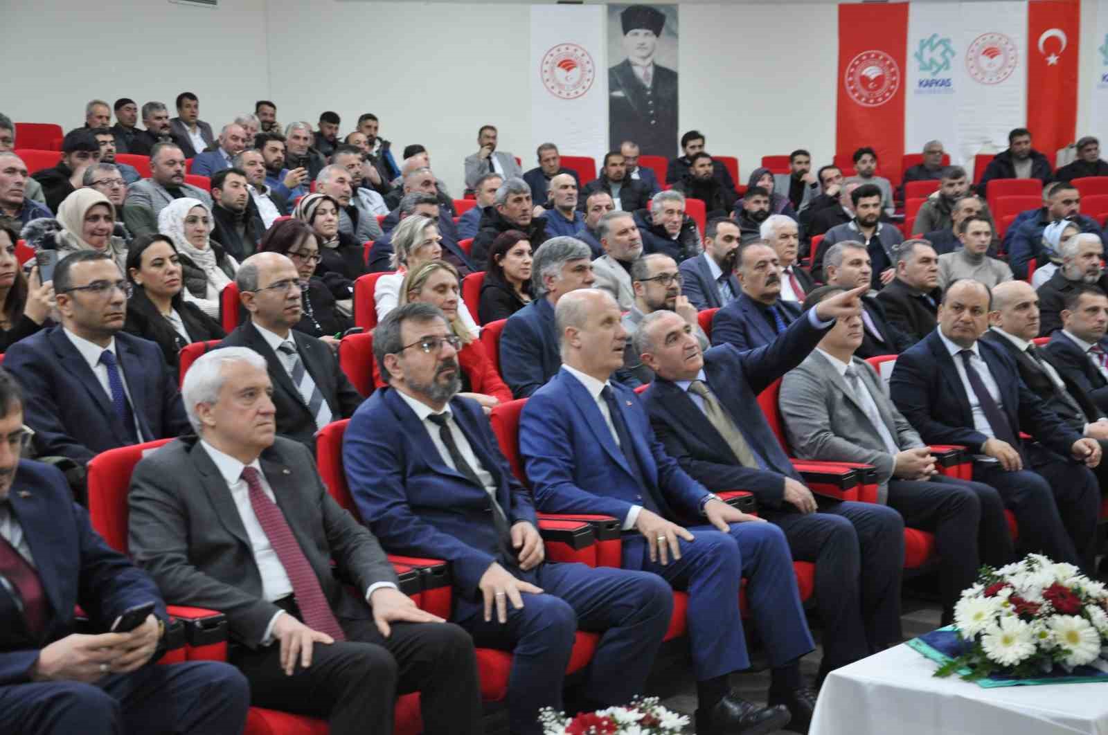 YÖK Başkanı Özvar, Kars’ta Yetiştirici Eğitimi Çalıştayı’na katıldı