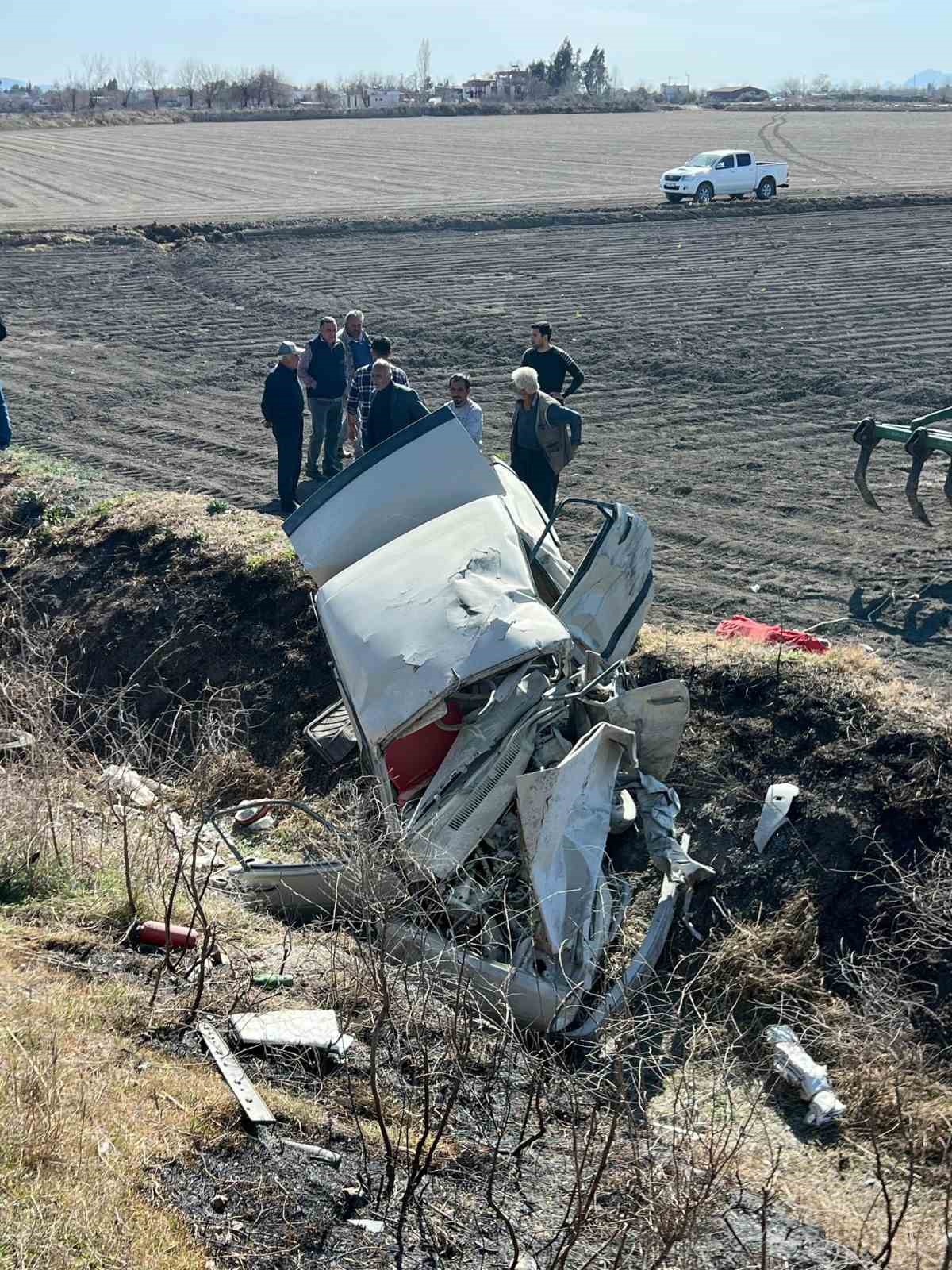3 kişinin öldüğü kazada hayatını kaybeden genç kadın toprağa verildi