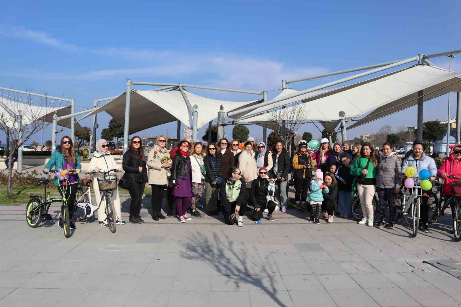 Yalova&rsquo;da Kadınlar G&uuml;n&uuml; Bisiklet Turu yapıldı
