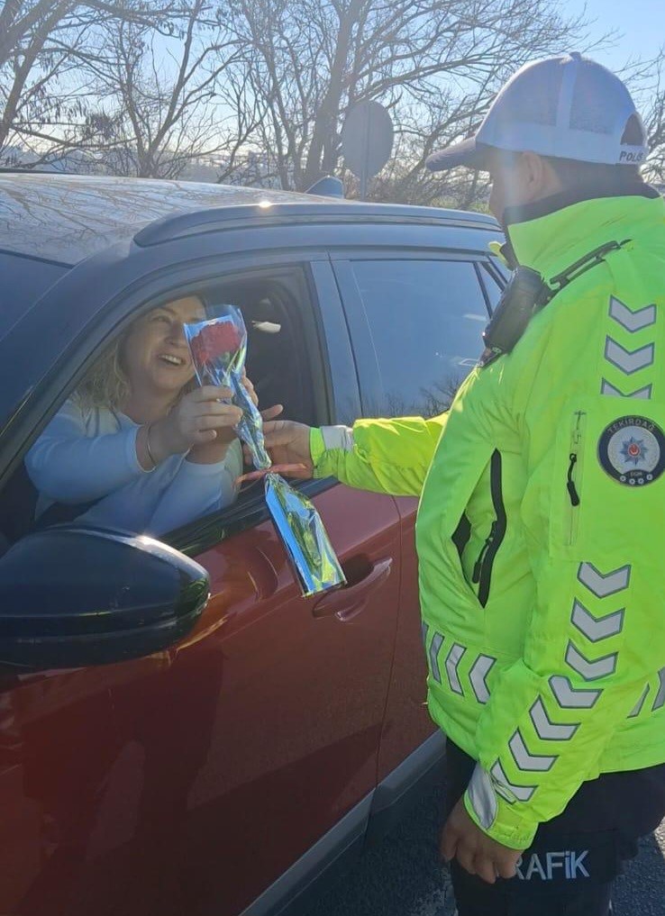 Tekirdağ’da polis ekipleri bu kez sadece kadınları durdurdu